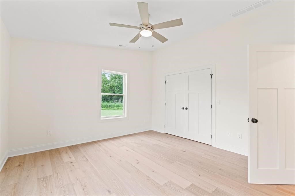 1805 S 8th Avenue E Property Photo 20