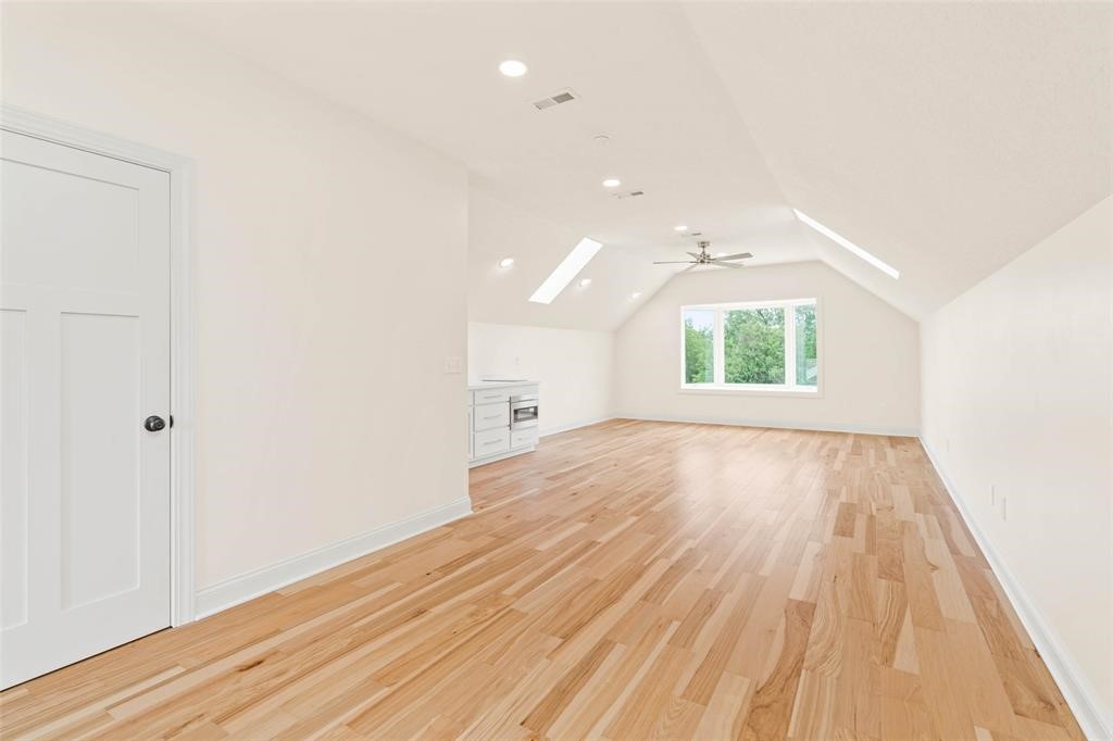 1805 S 8th Avenue E Property Photo 25
