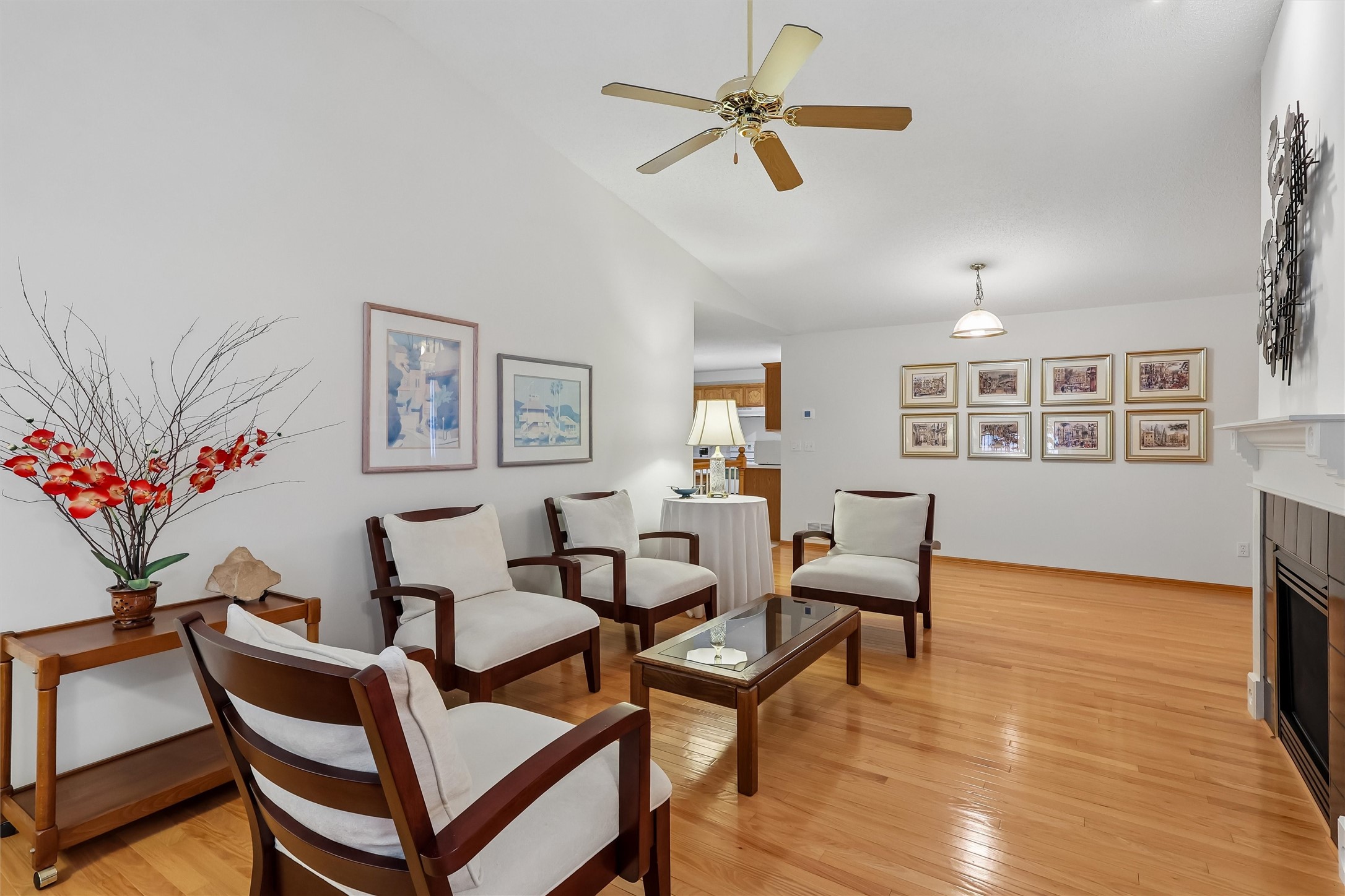 12409 Douglas Parkway Property Photo 6