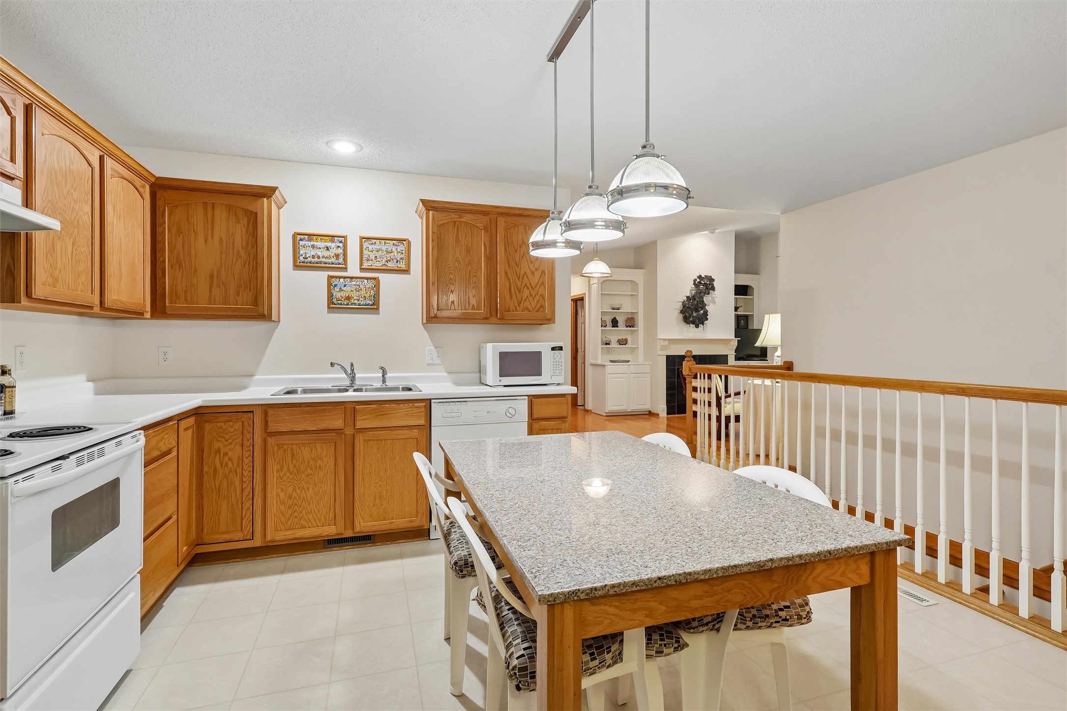 12409 Douglas Parkway Property Photo 7