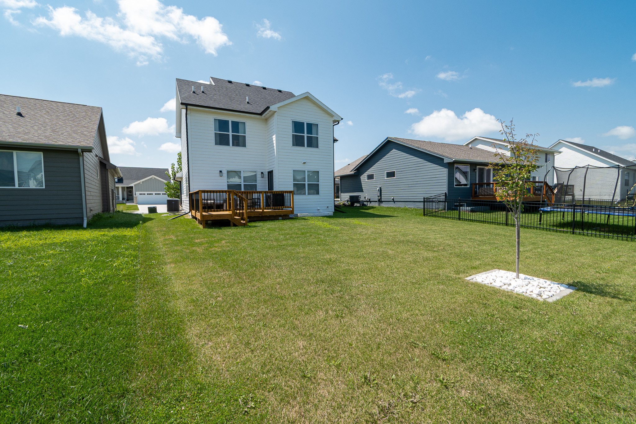 18217 Alpine Drive Property Photo 32