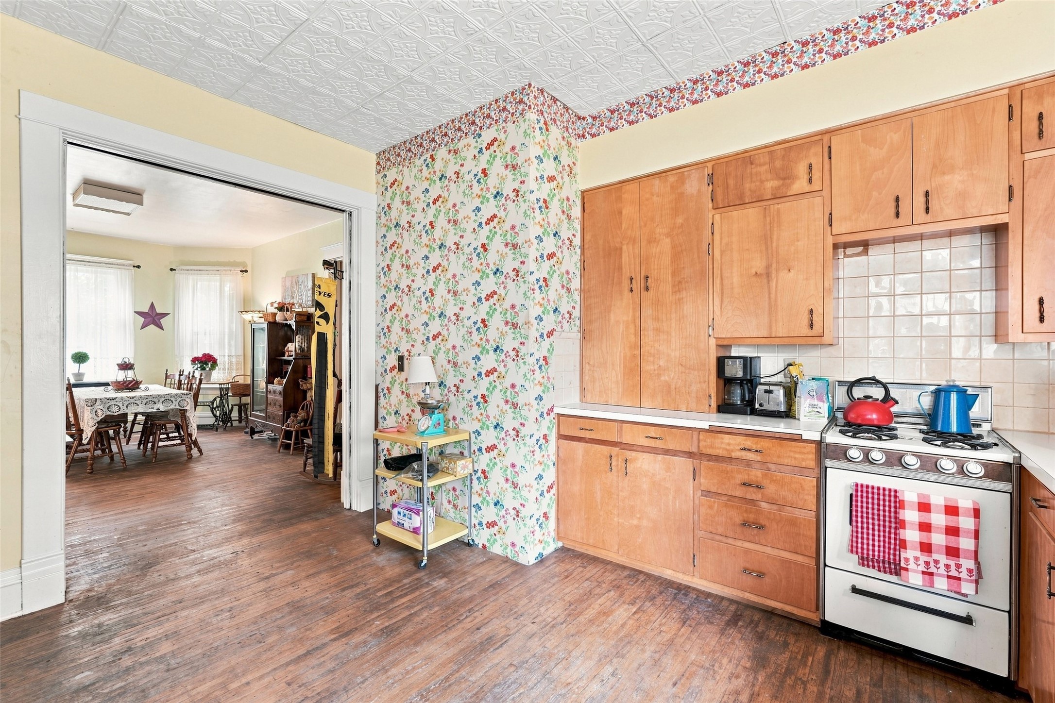 311 Main Street Property Photo 14