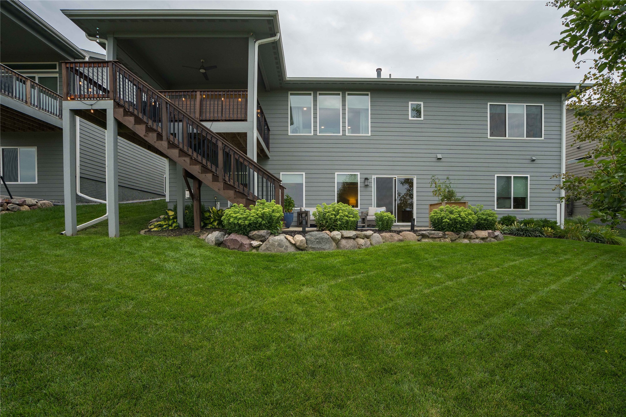 95 Se Waddell Way Property Photo 4