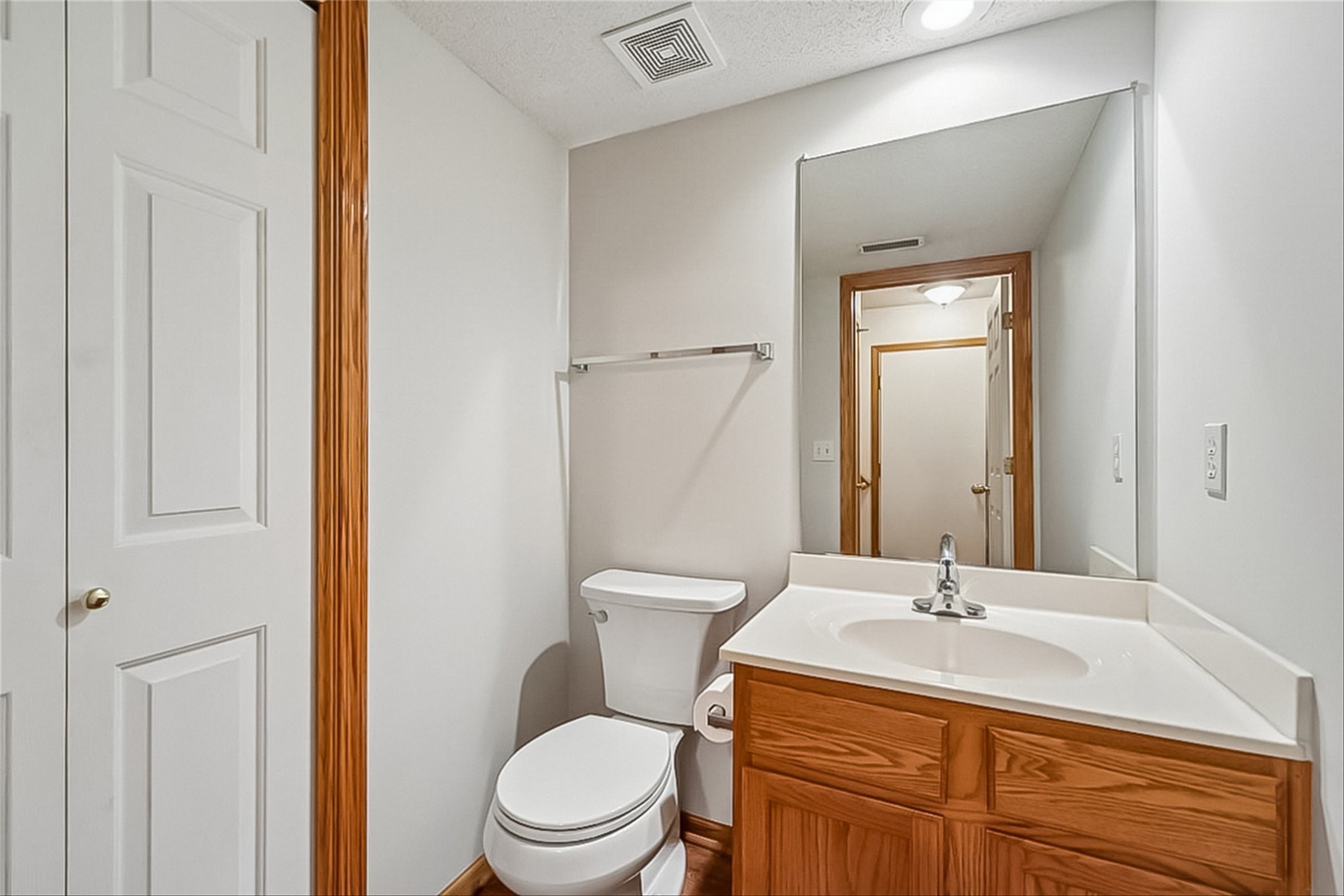5466 Longview Court 3 Property Photo 10