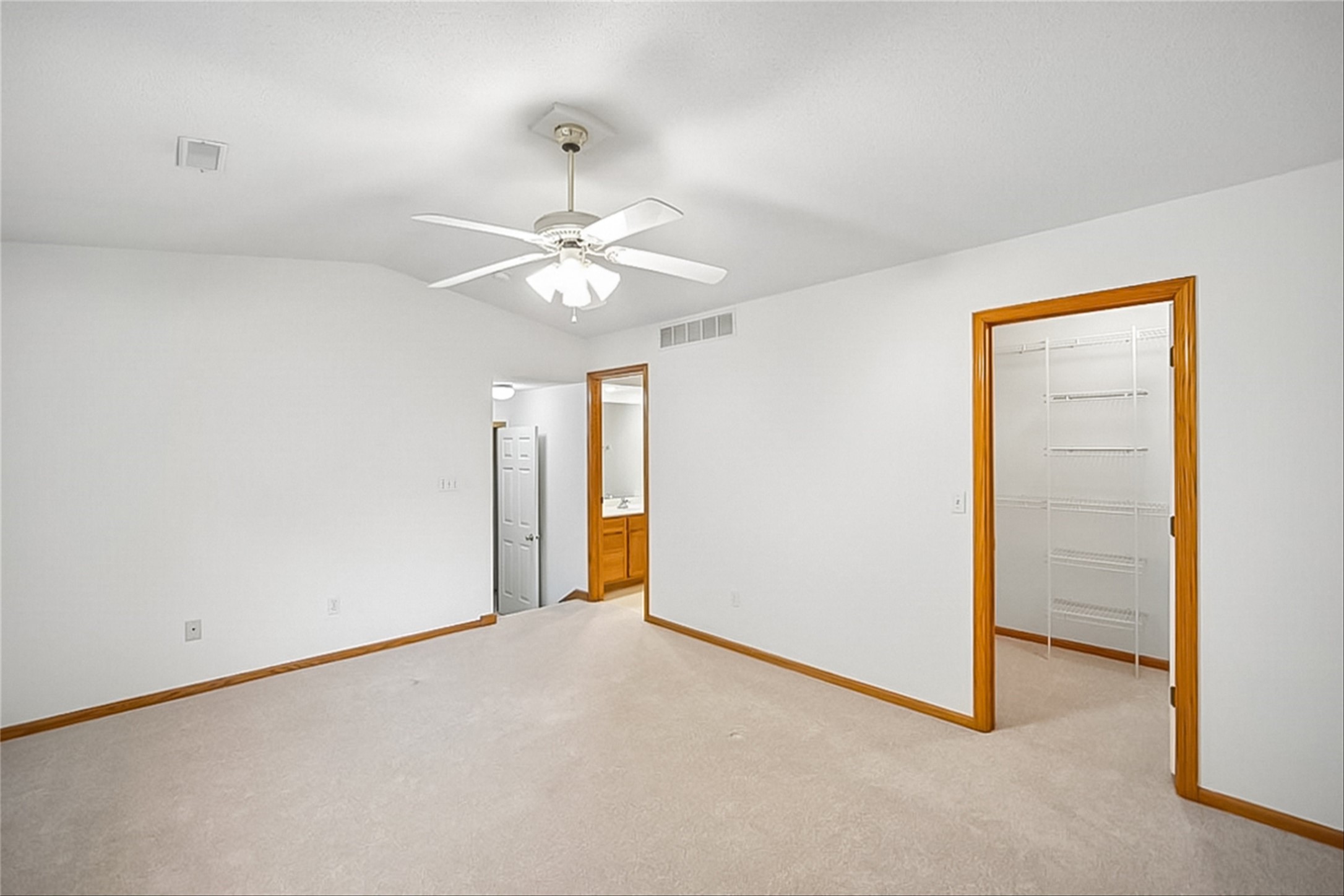 5466 Longview Court 3 Property Photo 12