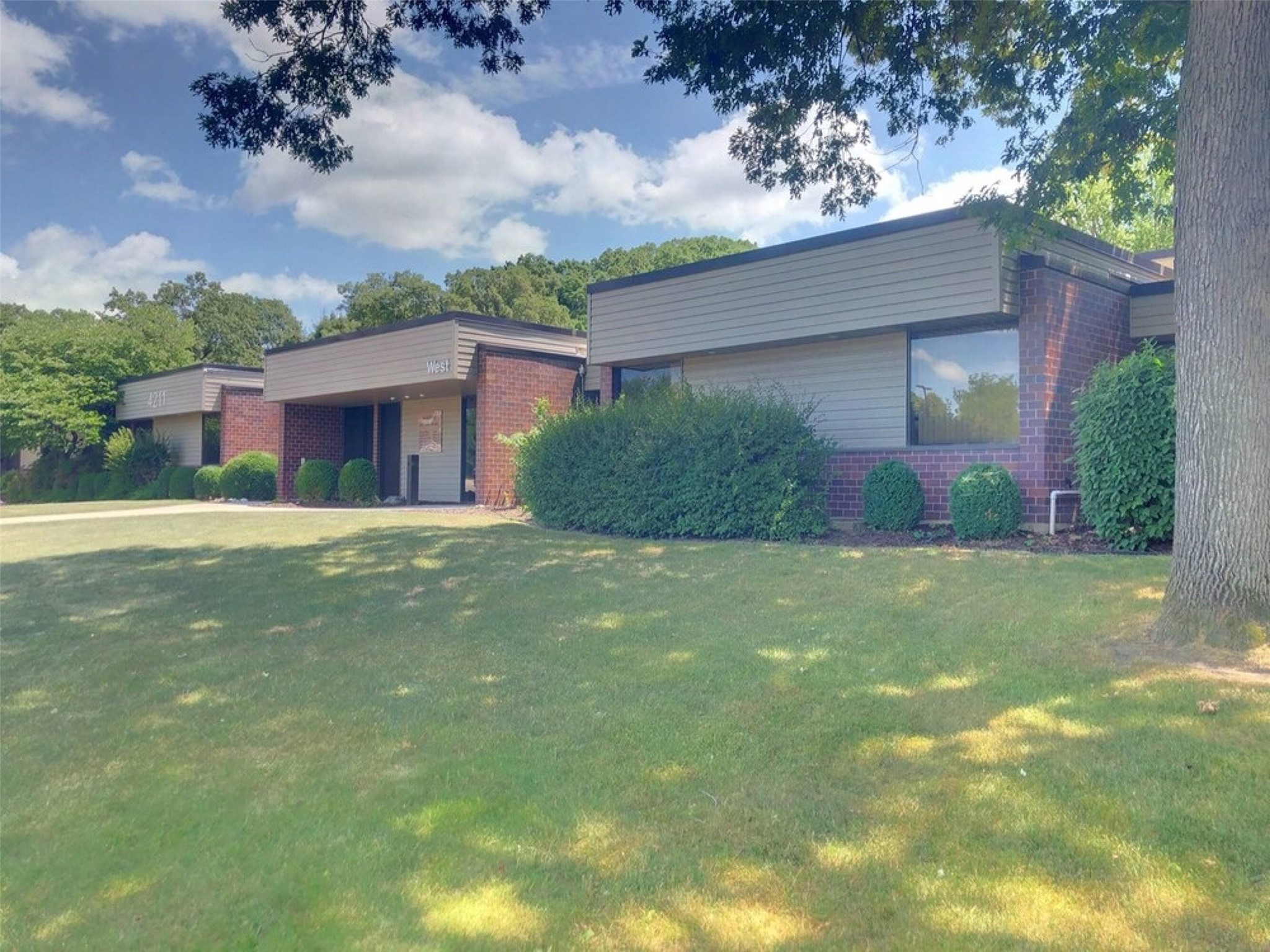 4211 Glass Road Ne Property Photo 1