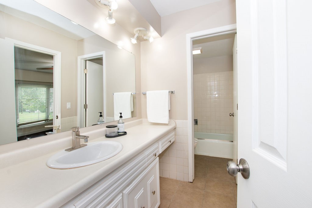 4609 Merced Street Property Photo 13