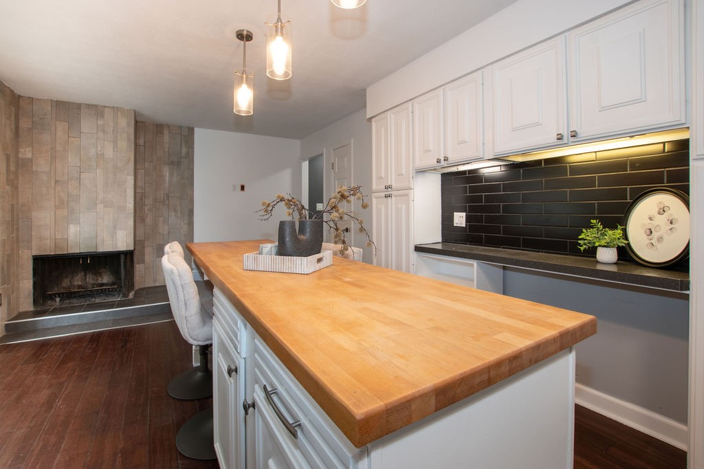 4609 Merced Street Property Photo 14