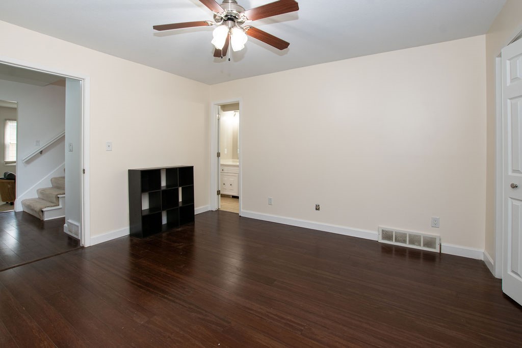 4609 Merced Street Property Photo 16