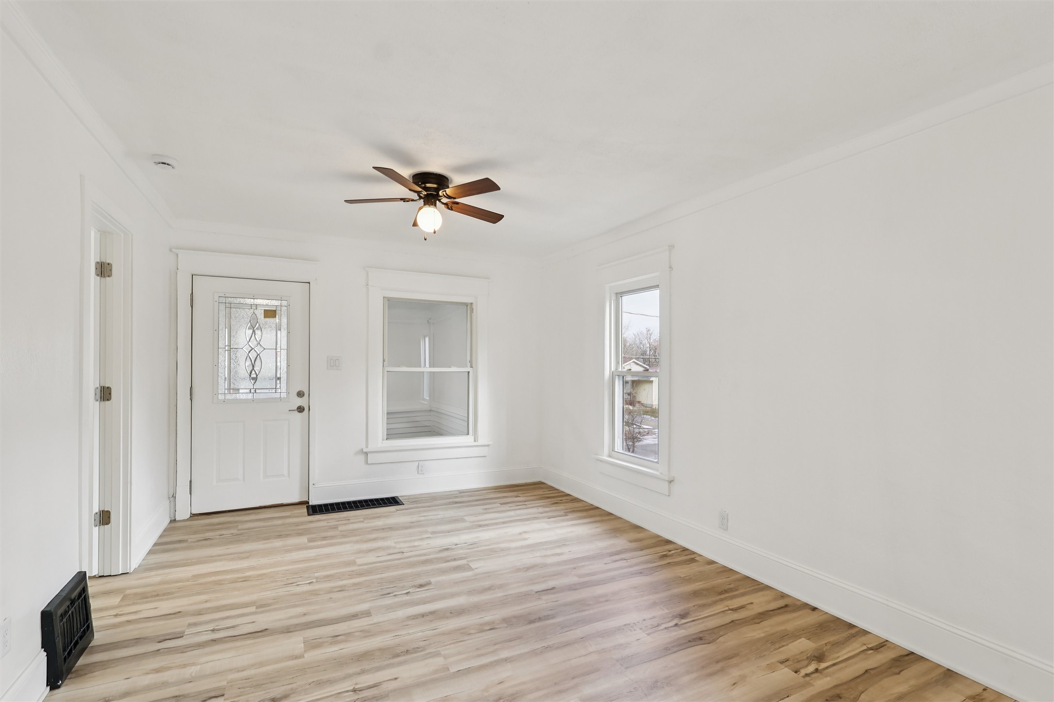 1916 Jefferson Avenue Property Photo 3