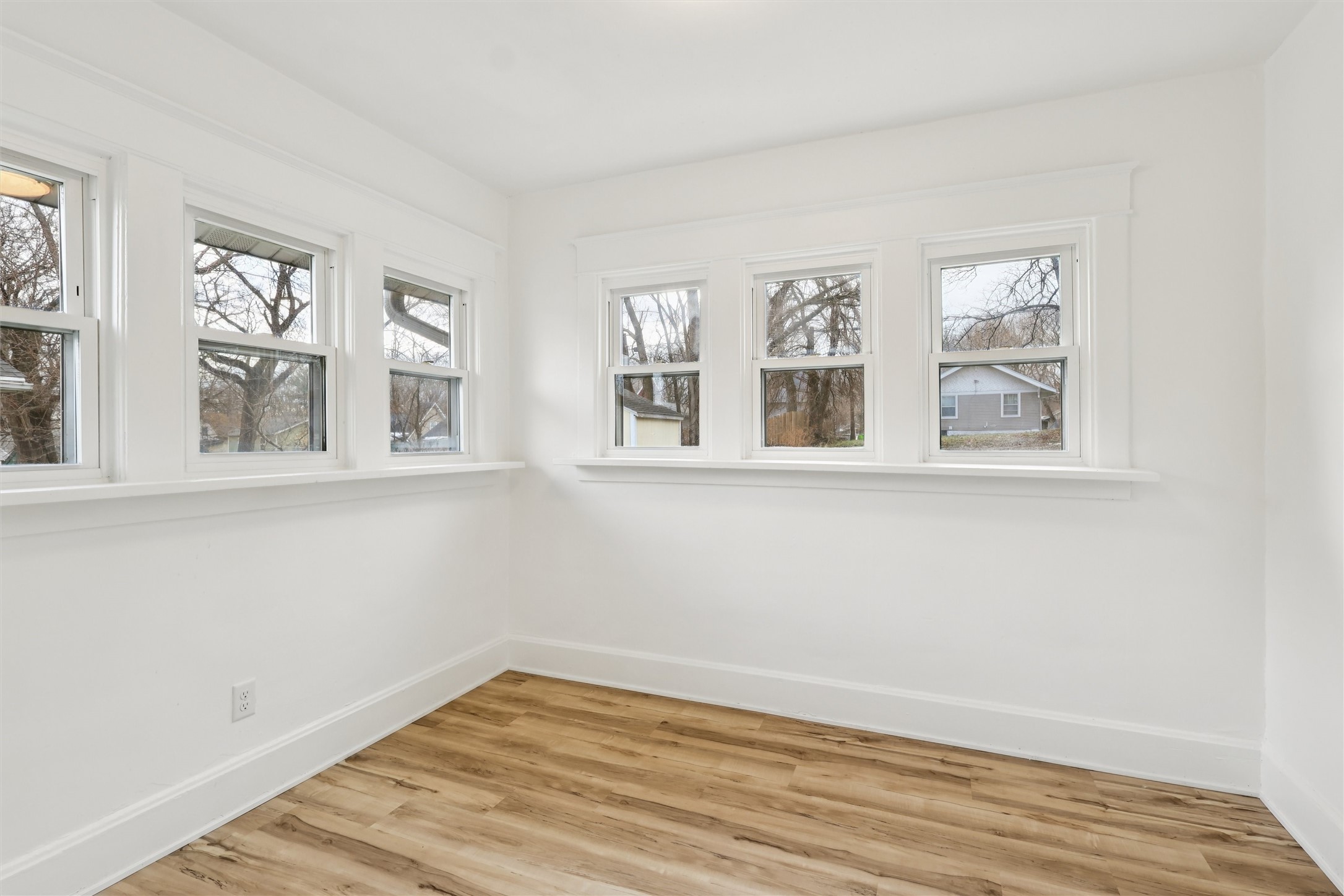 1916 Jefferson Avenue Property Photo 5