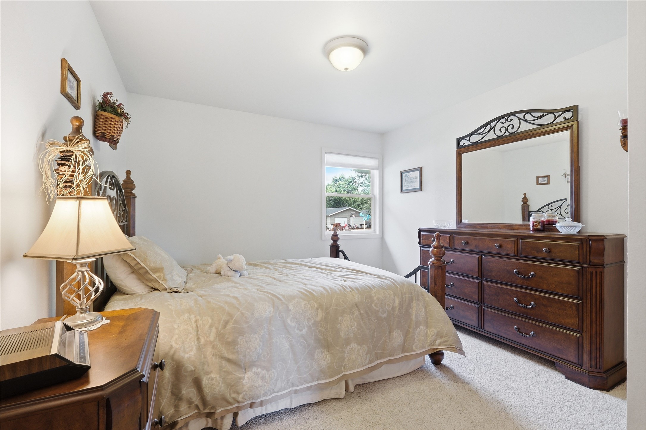 1622 Spencer Street Property Photo 13