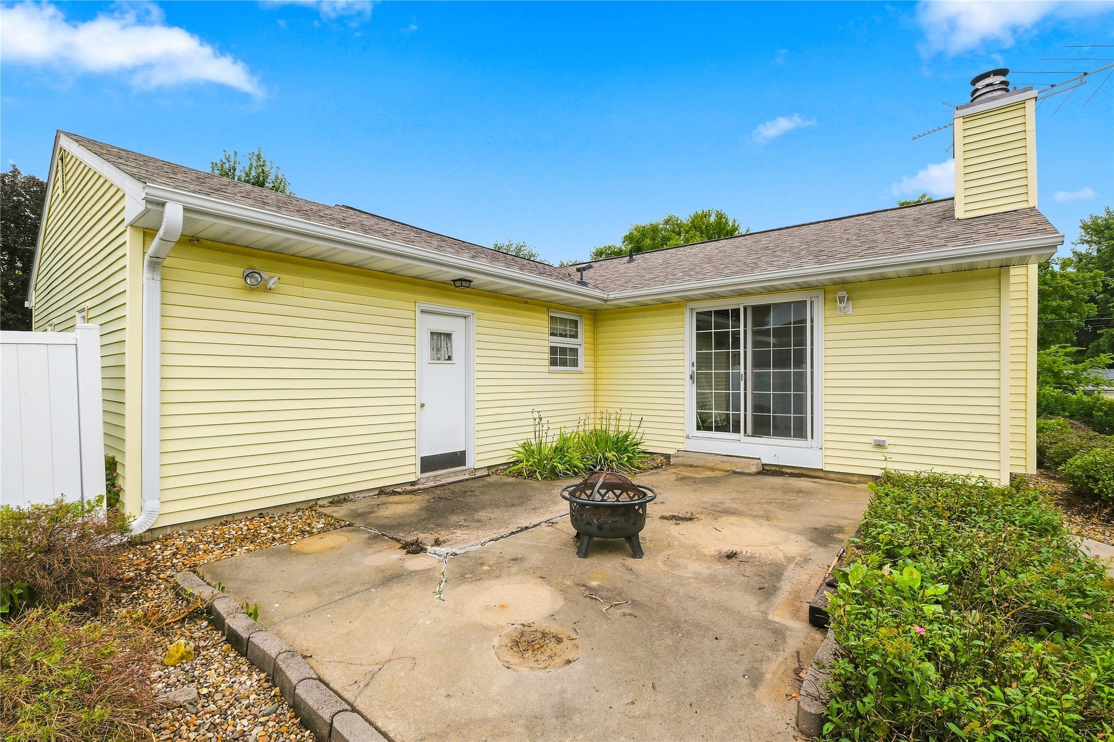 1622 Spencer Street Property Photo 25