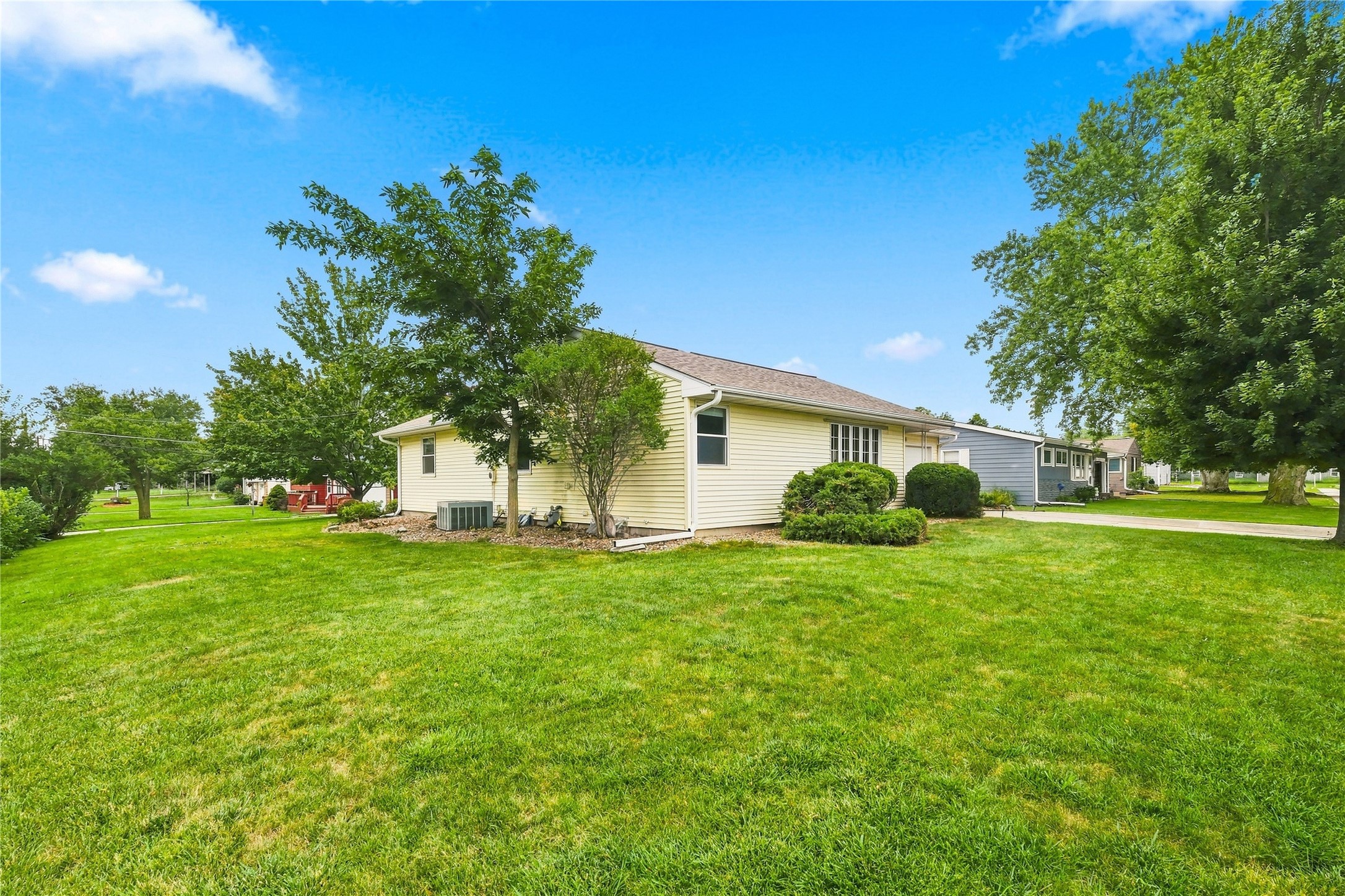 1622 Spencer Street Property Photo 27