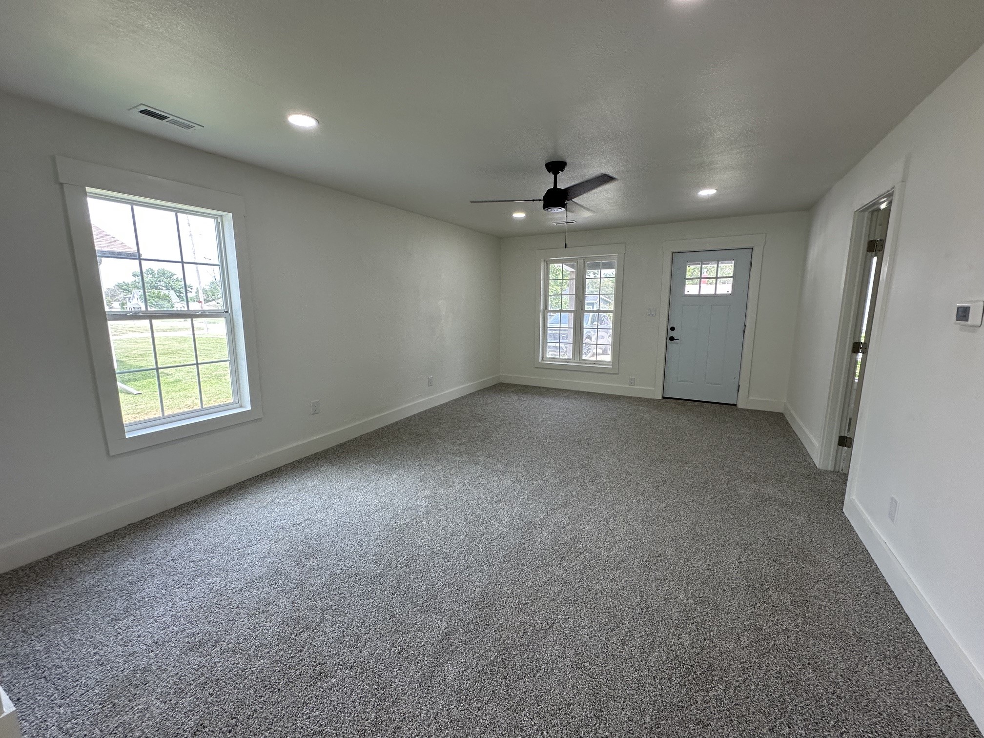 520 N Main Street N Property Photo 3