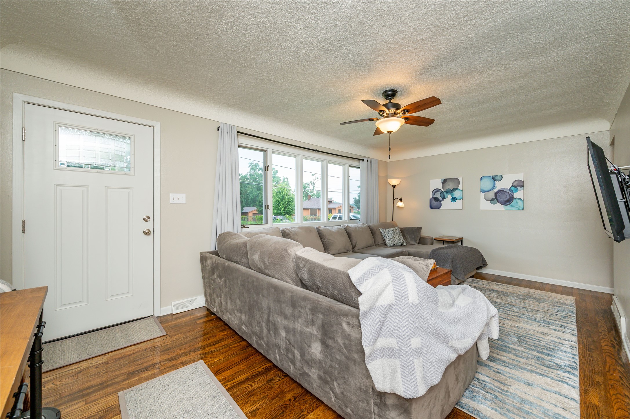 3201 E Ovid Avenue Property Photo 3