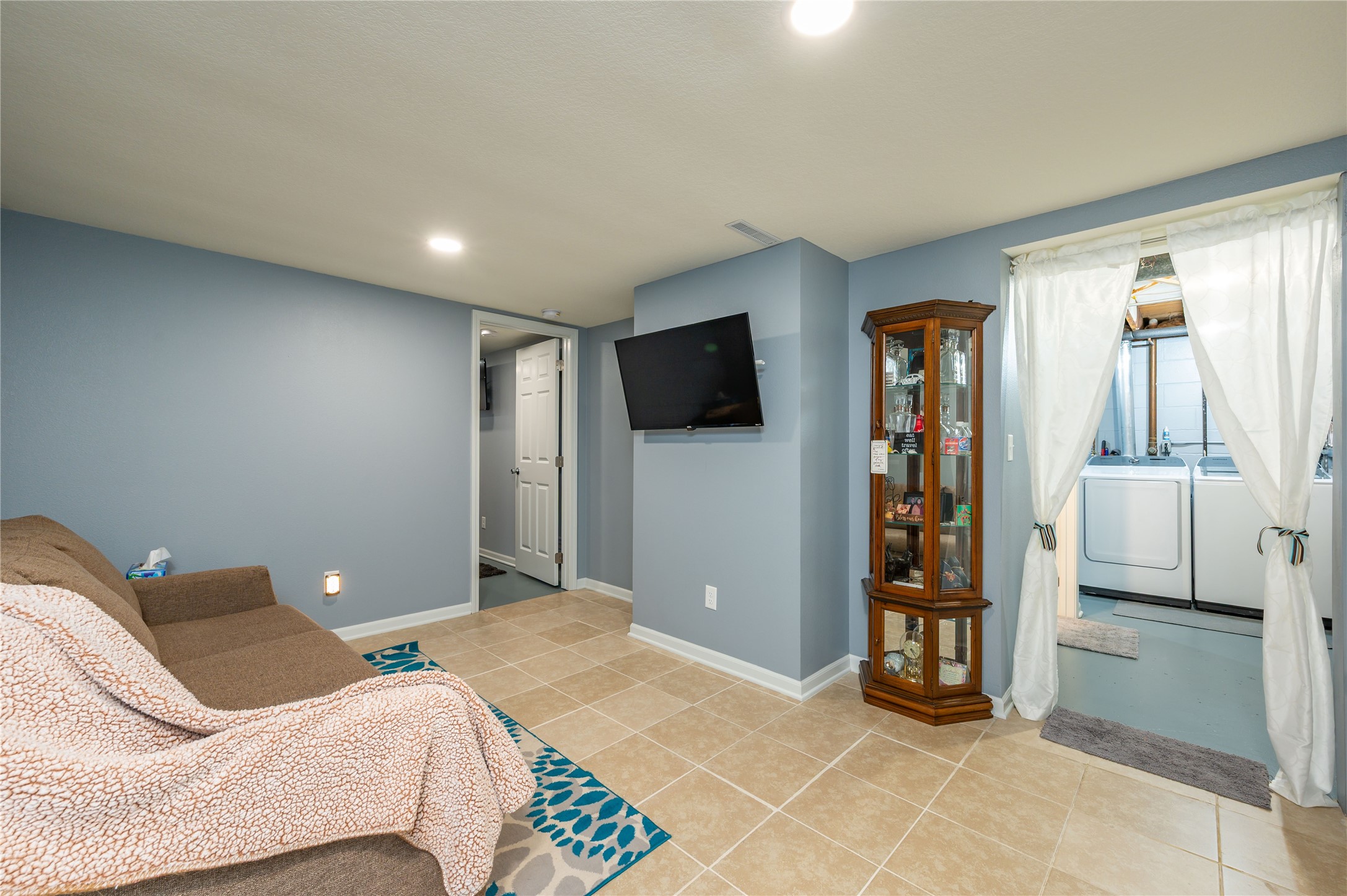 3201 E Ovid Avenue Property Photo 12