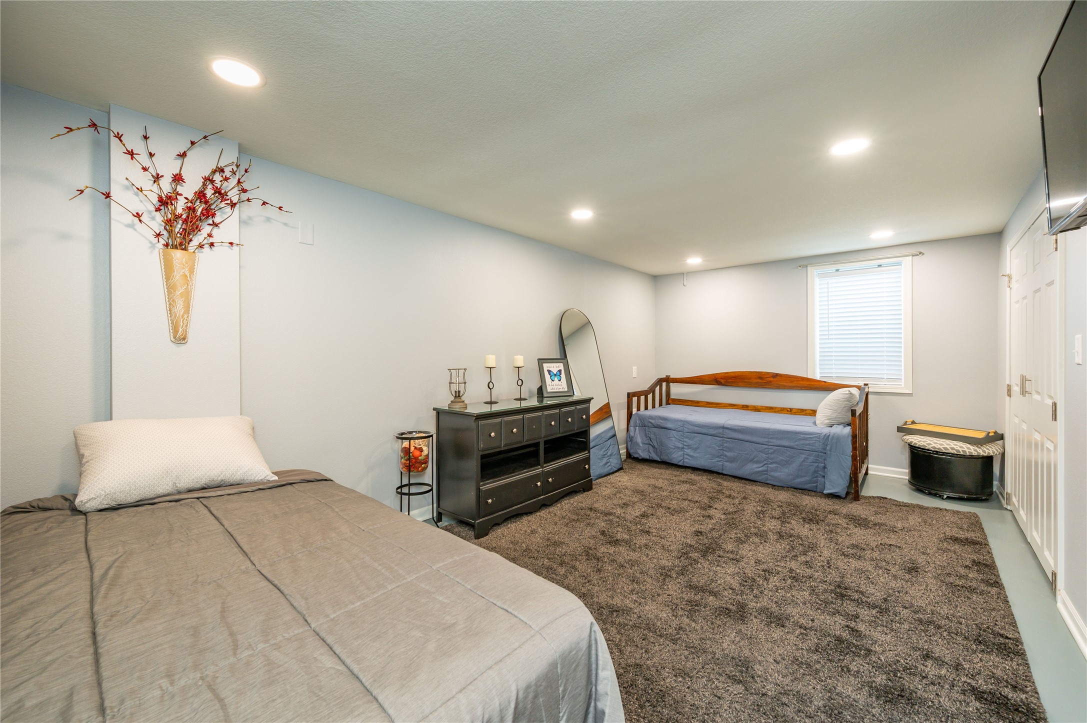 3201 E Ovid Avenue Property Photo 14