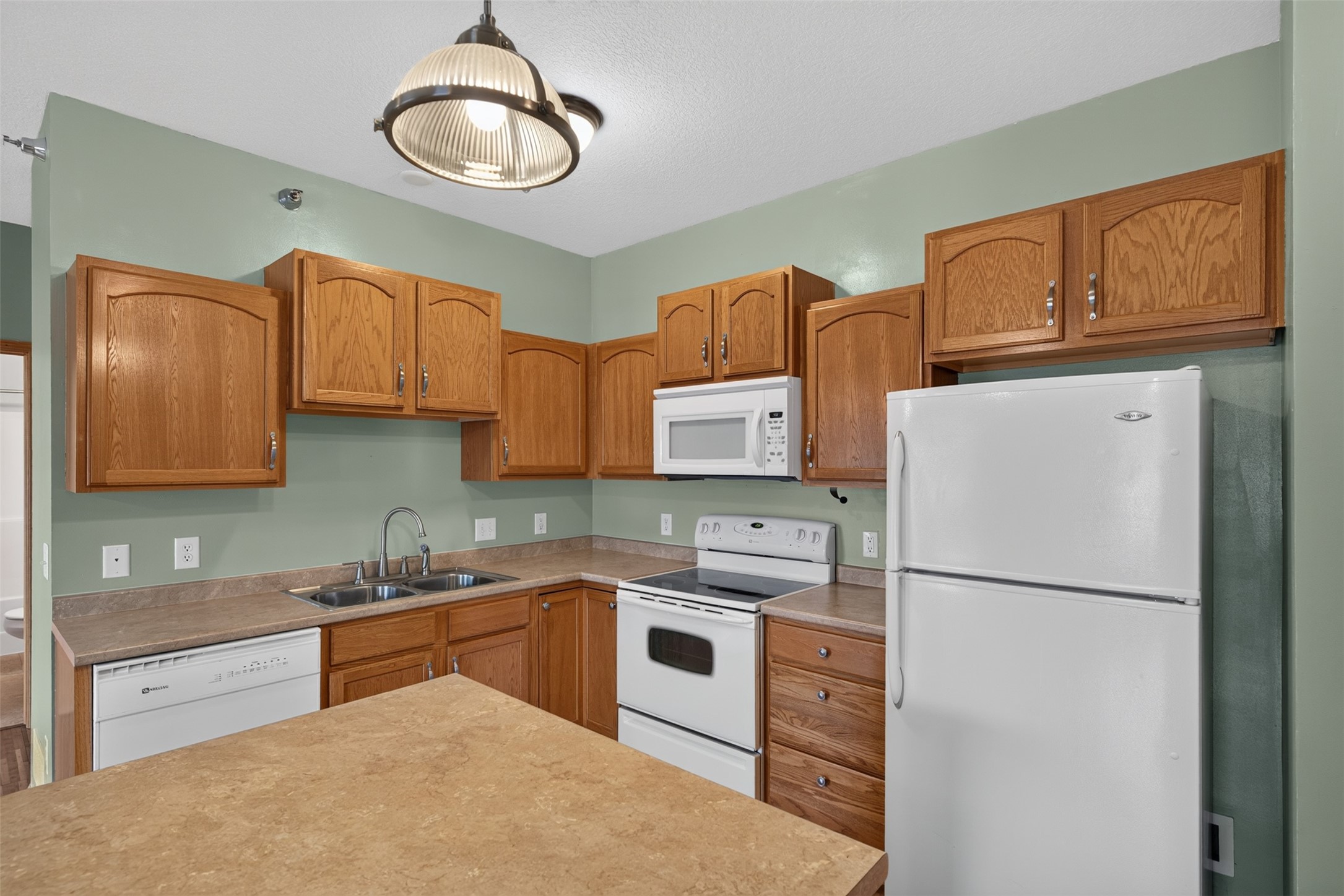 10335 Norfolk Drive 13 Property Photo 3