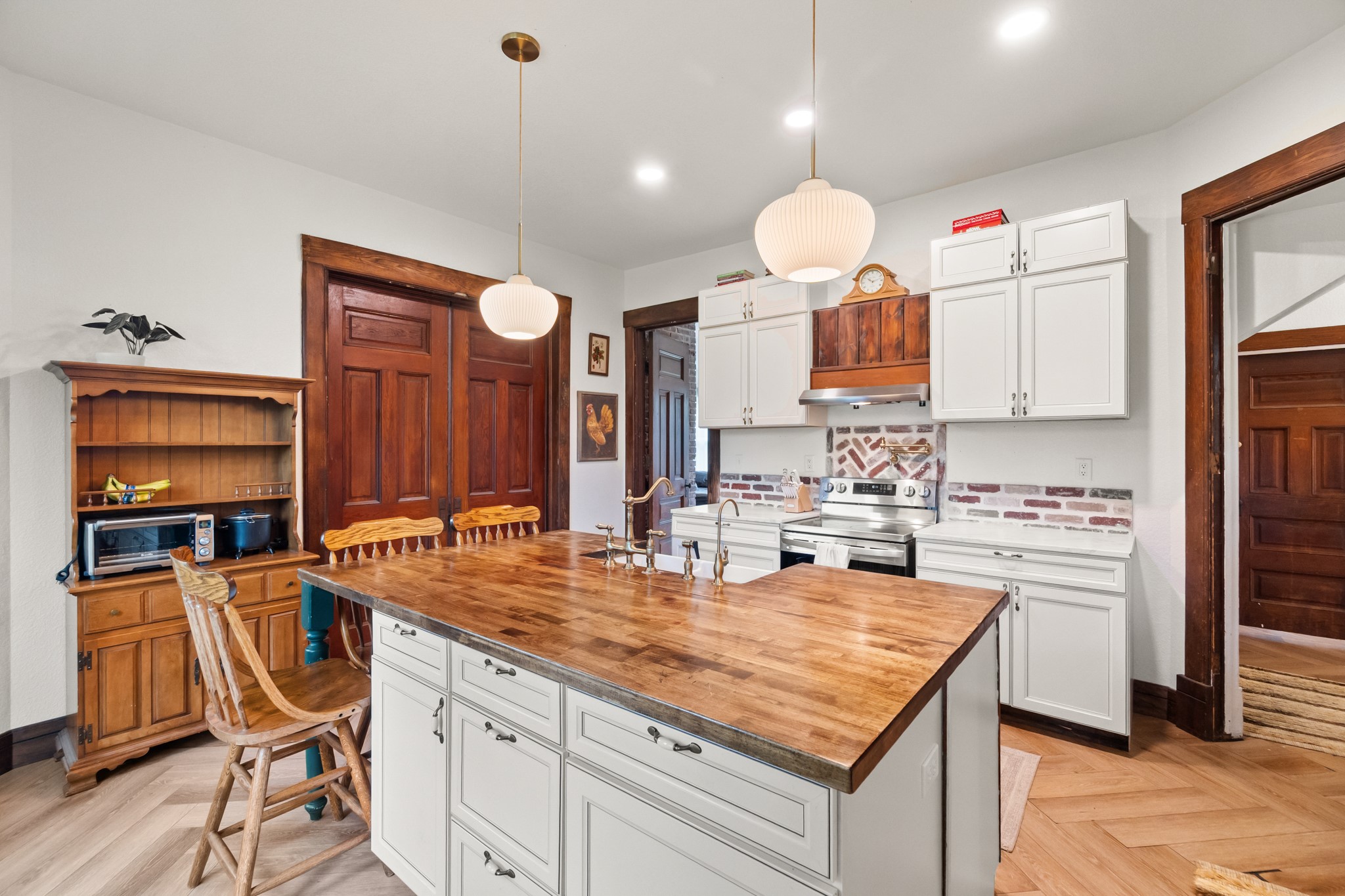 19562 N Avenue Property Photo 12