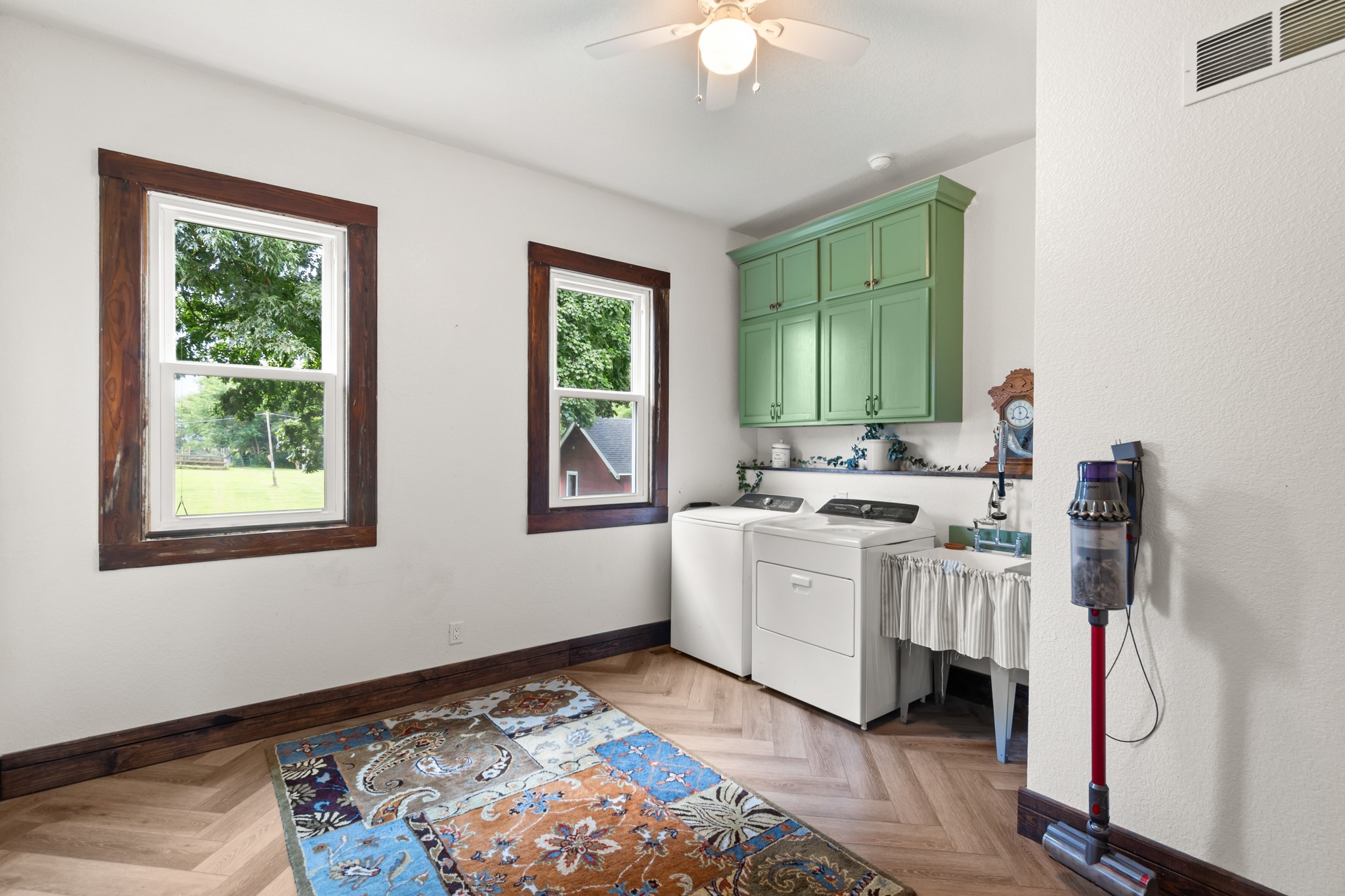 19562 N Avenue Property Photo 16