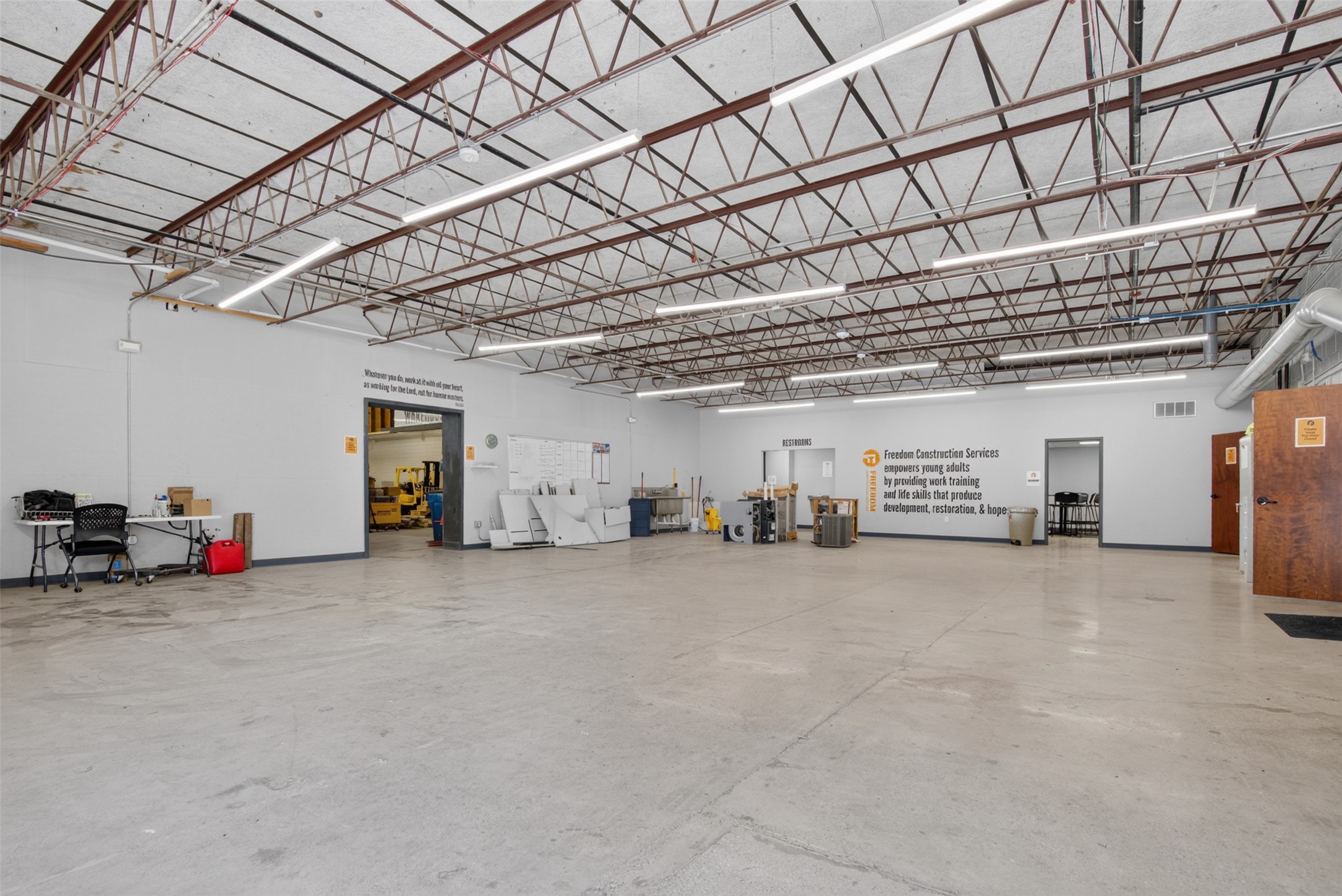 2401 Hickman Road Property Photo 30