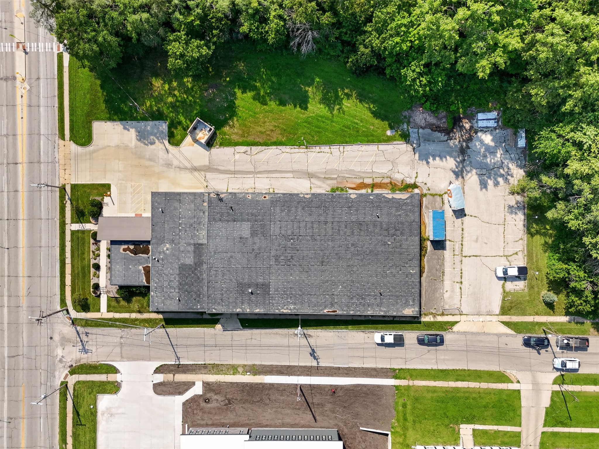 2401 Hickman Road Property Photo 31