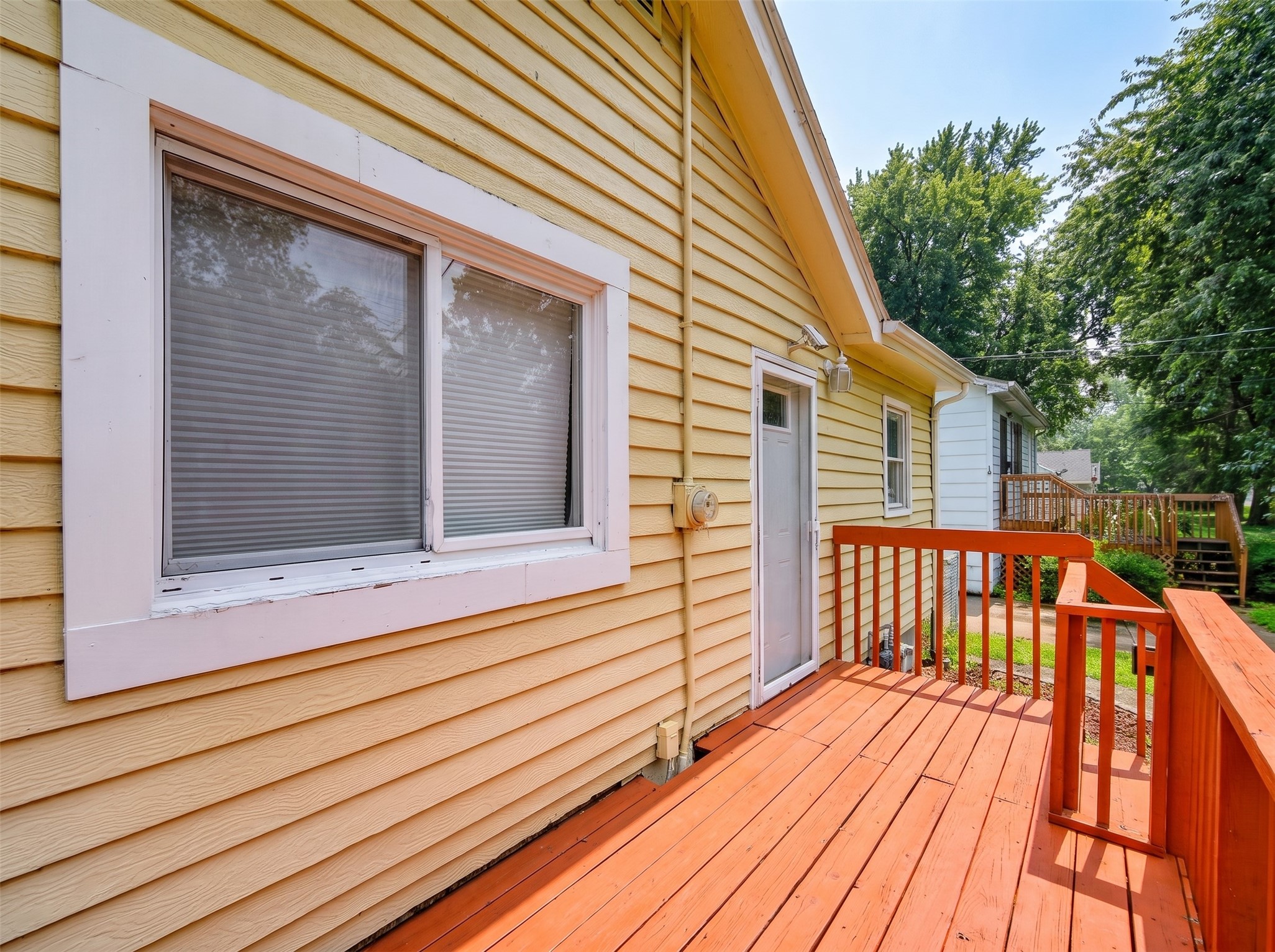 1705 E 29th Street Property Photo 2
