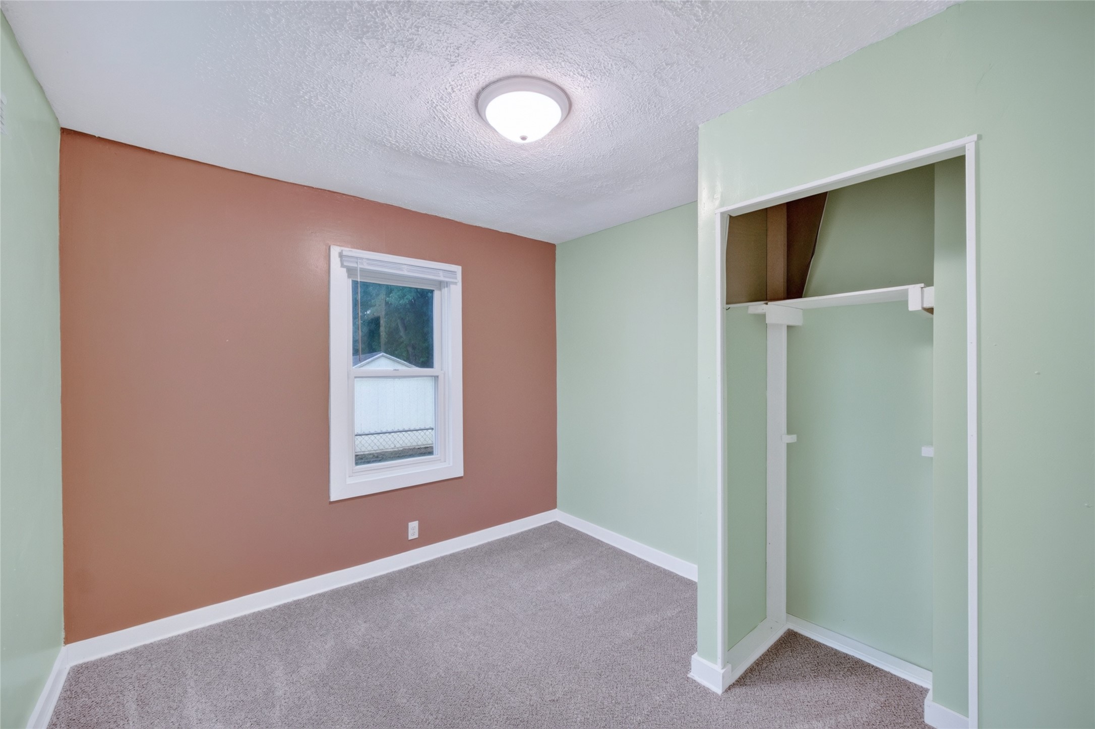 1705 E 29th Street Property Photo 11
