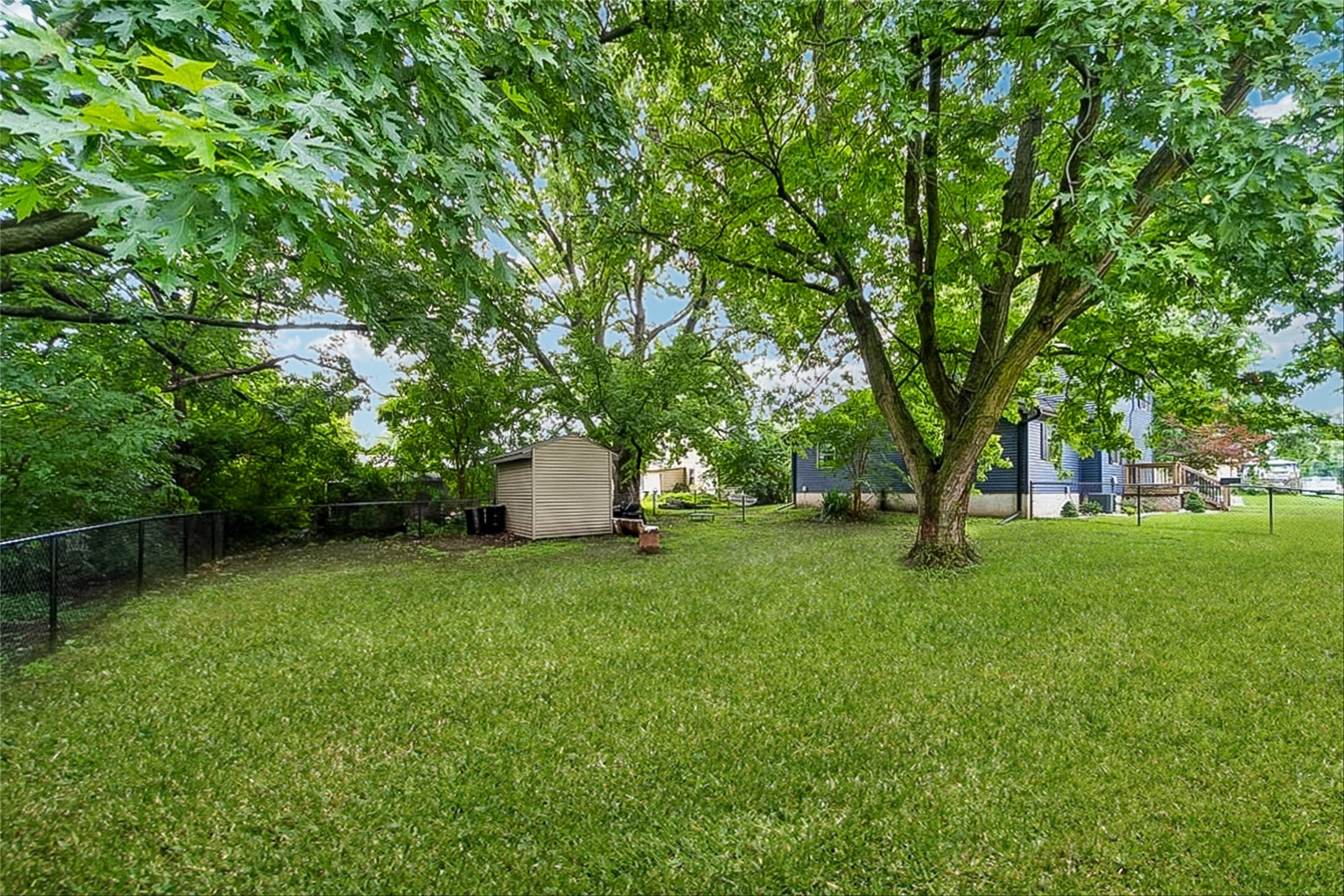 424 W 5th Street Property Photo 16