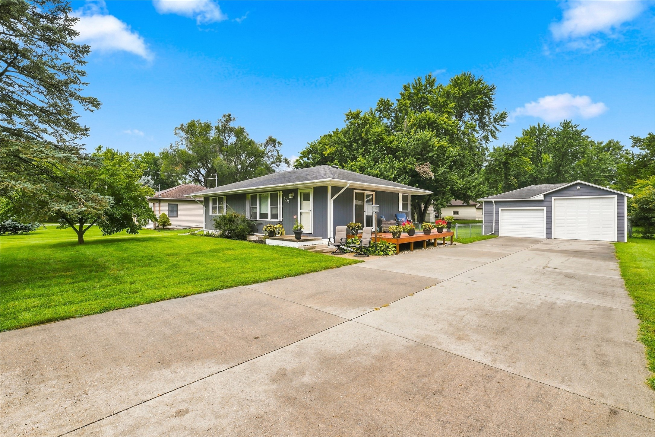 5355 NW 63rd Place Property Photo 1