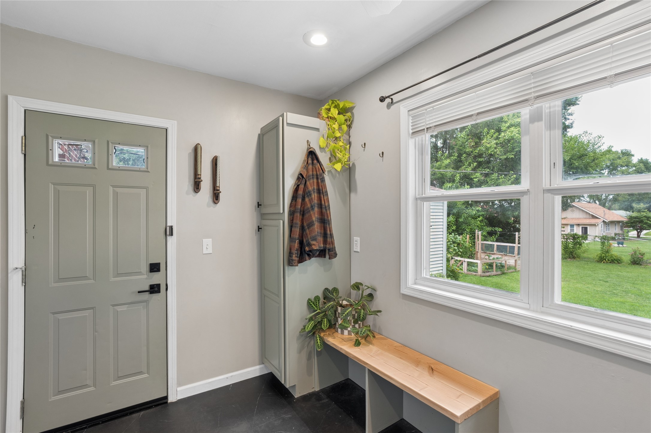 809 10th Street Property Photo 14