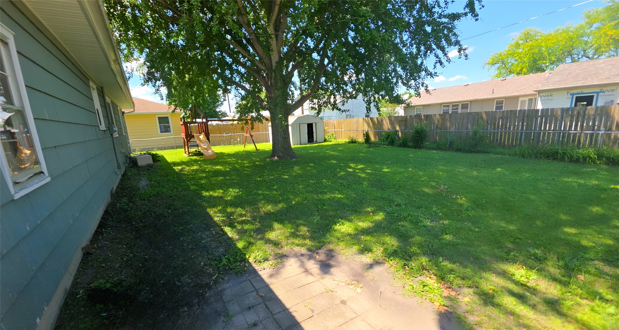 1109 Kathy Lane Property Photo 3