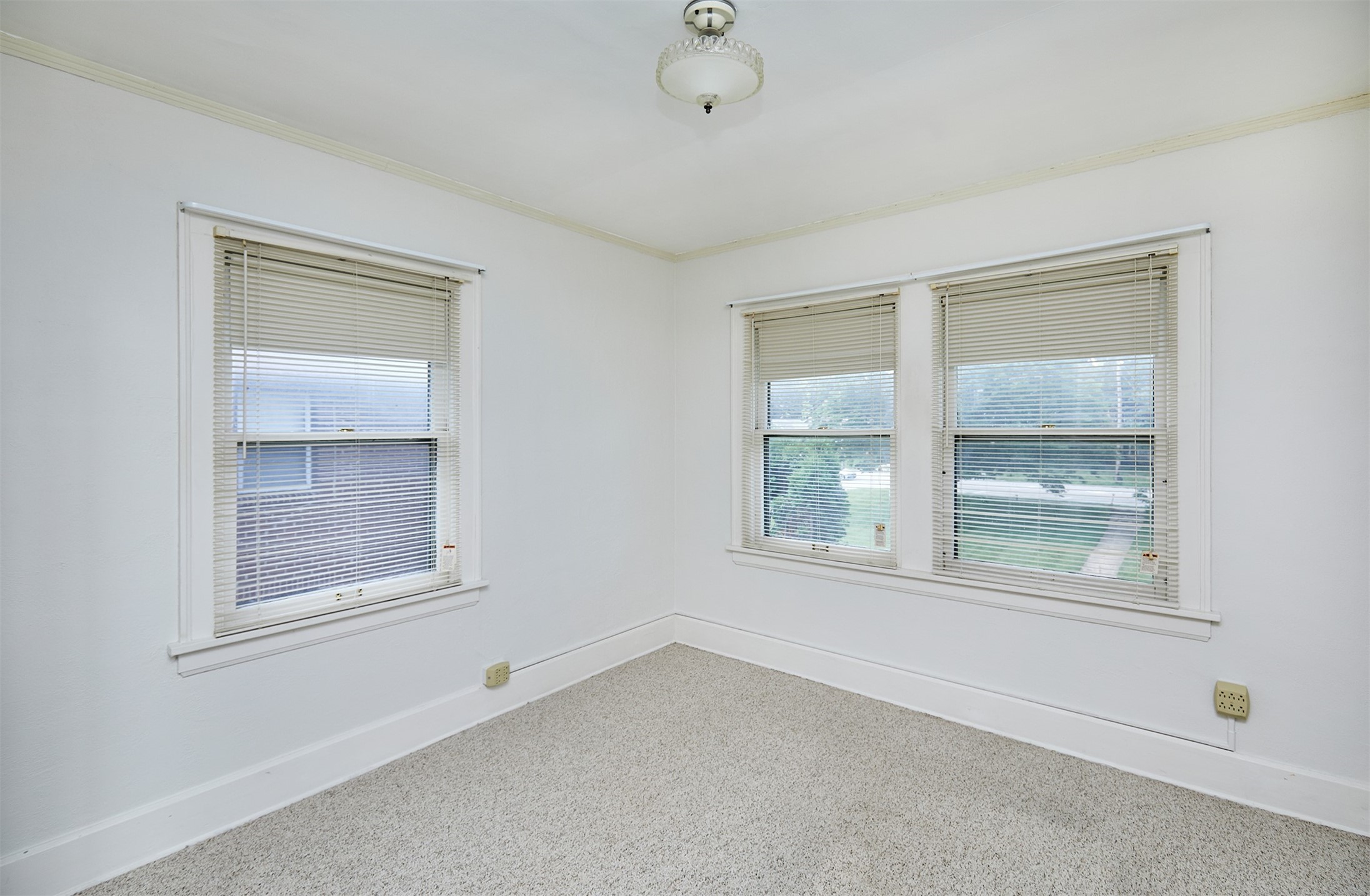 3936 University Avenue 4 Property Photo 5