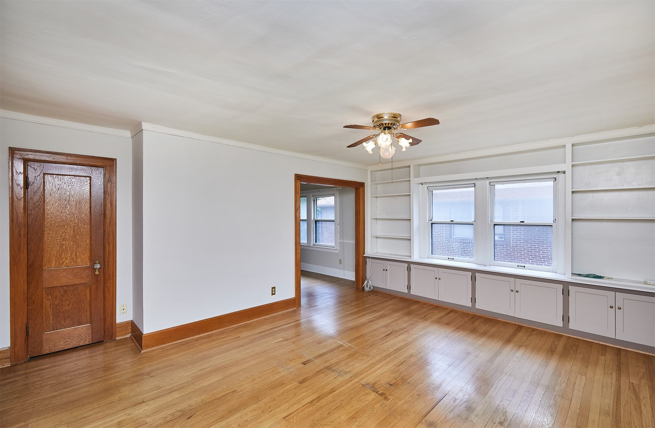 3936 University Avenue 4 Property Photo 7
