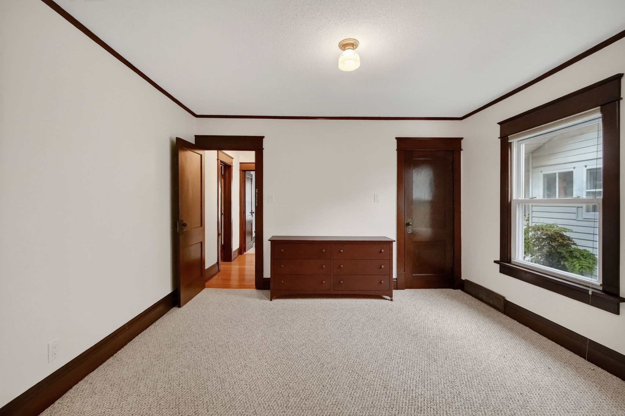4433 Kingman Boulevard Property Photo 6