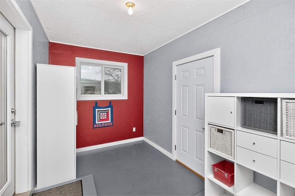 8104 Lakeshore Drive Property Photo 23