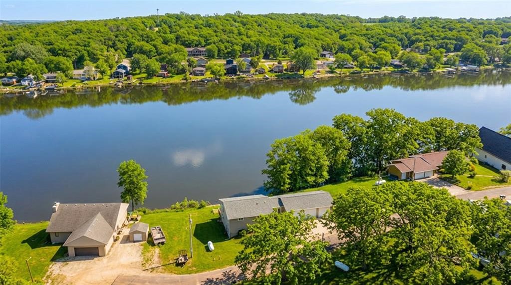 8104 Lakeshore Drive Property Photo 31
