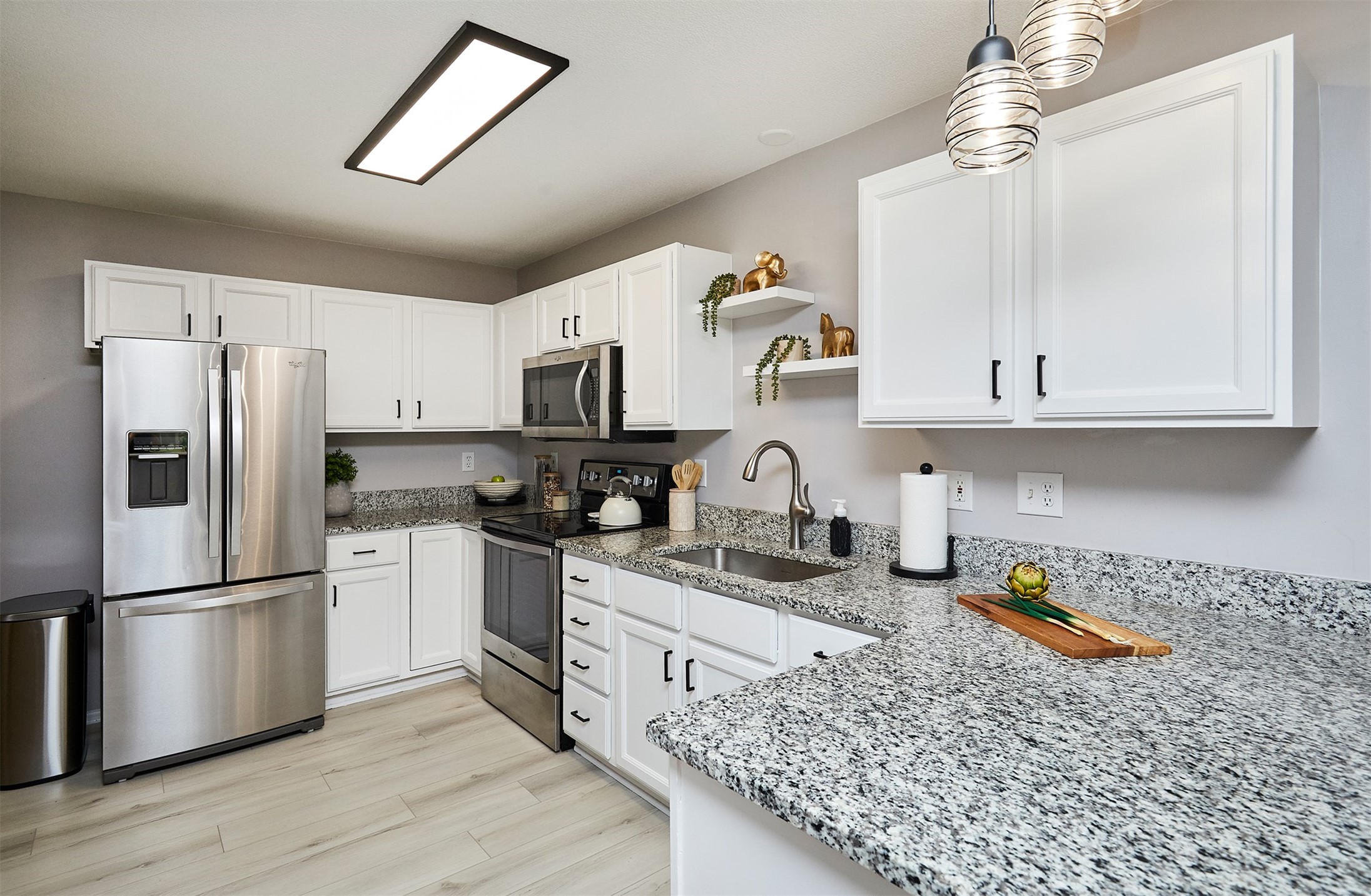 150 S Prairie View Drive 606 Property Photo 8