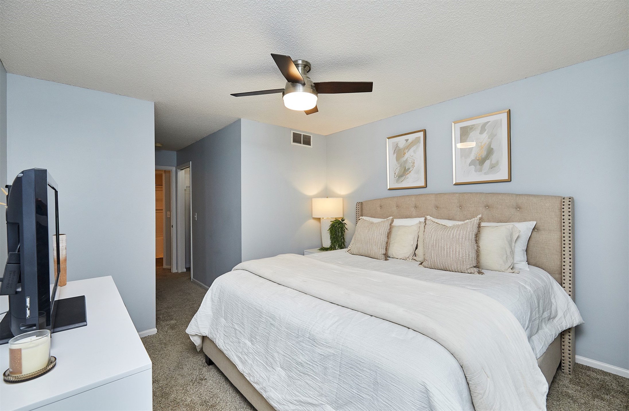 150 S Prairie View Drive 606 Property Photo 16