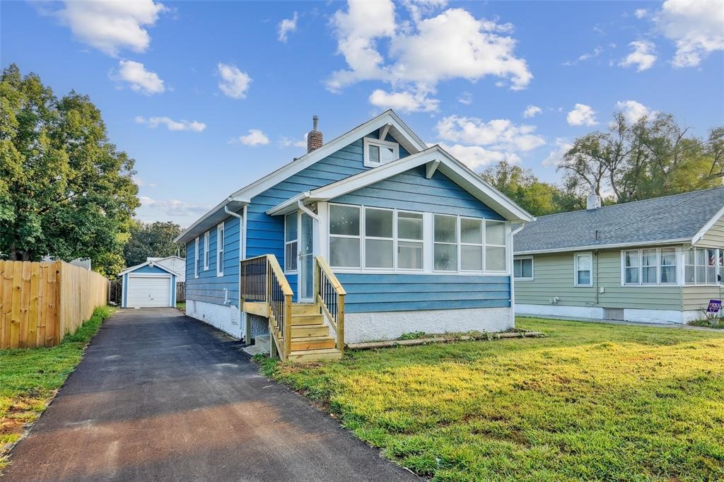 2636 Des Moines Street Property Photo 2