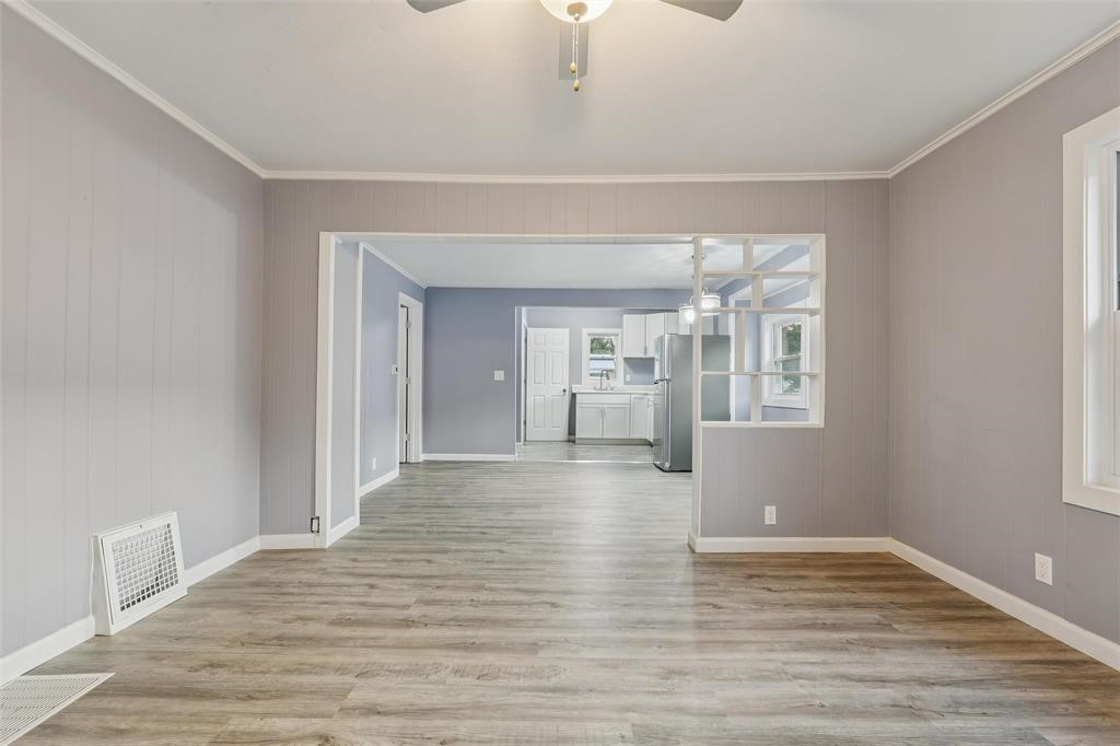 2636 Des Moines Street Property Photo 5