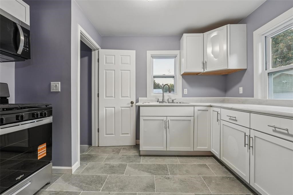2636 Des Moines Street Property Photo 8