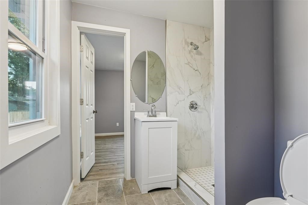 2636 Des Moines Street Property Photo 11