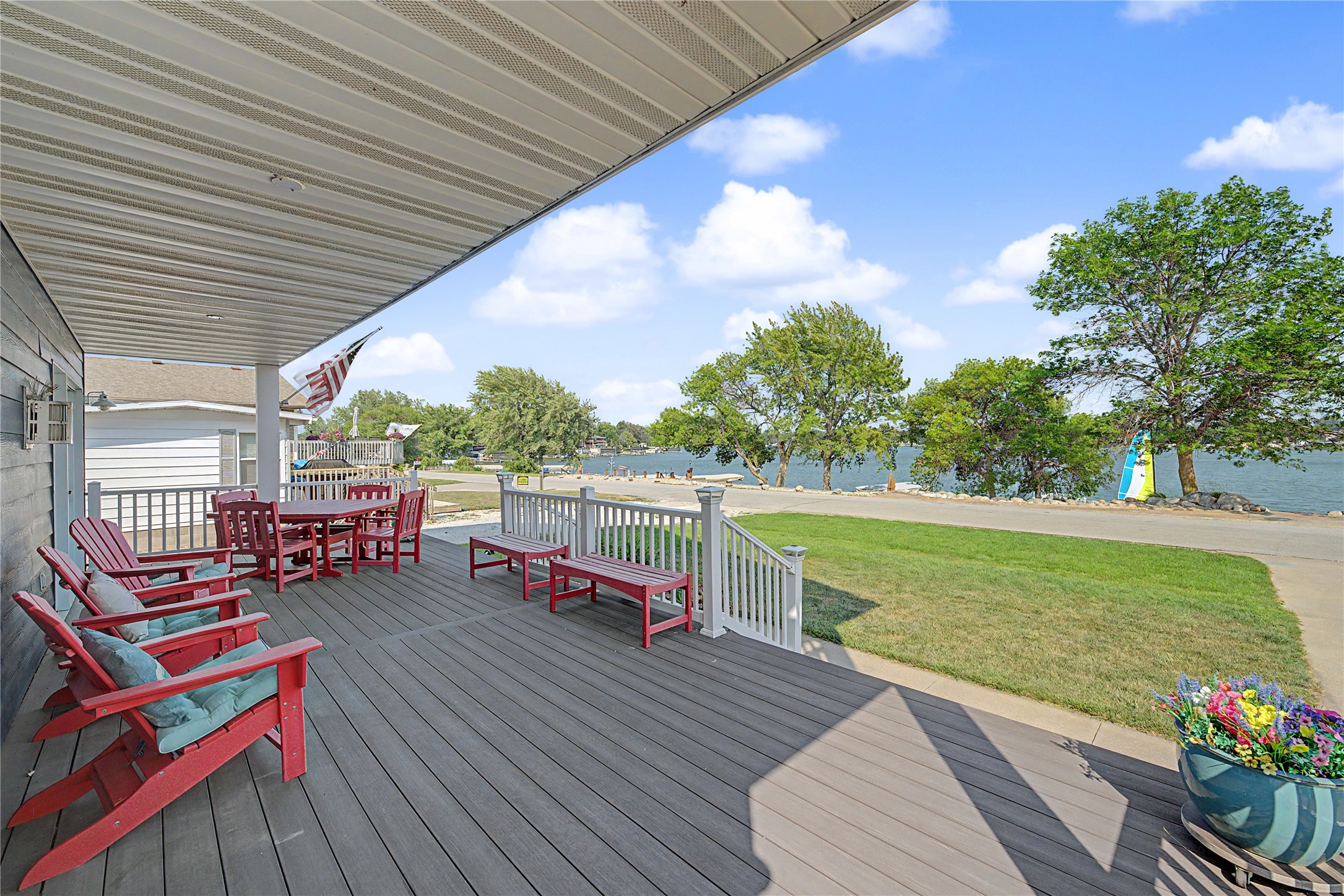 7406 Twin Lakes Road Property Photo 4