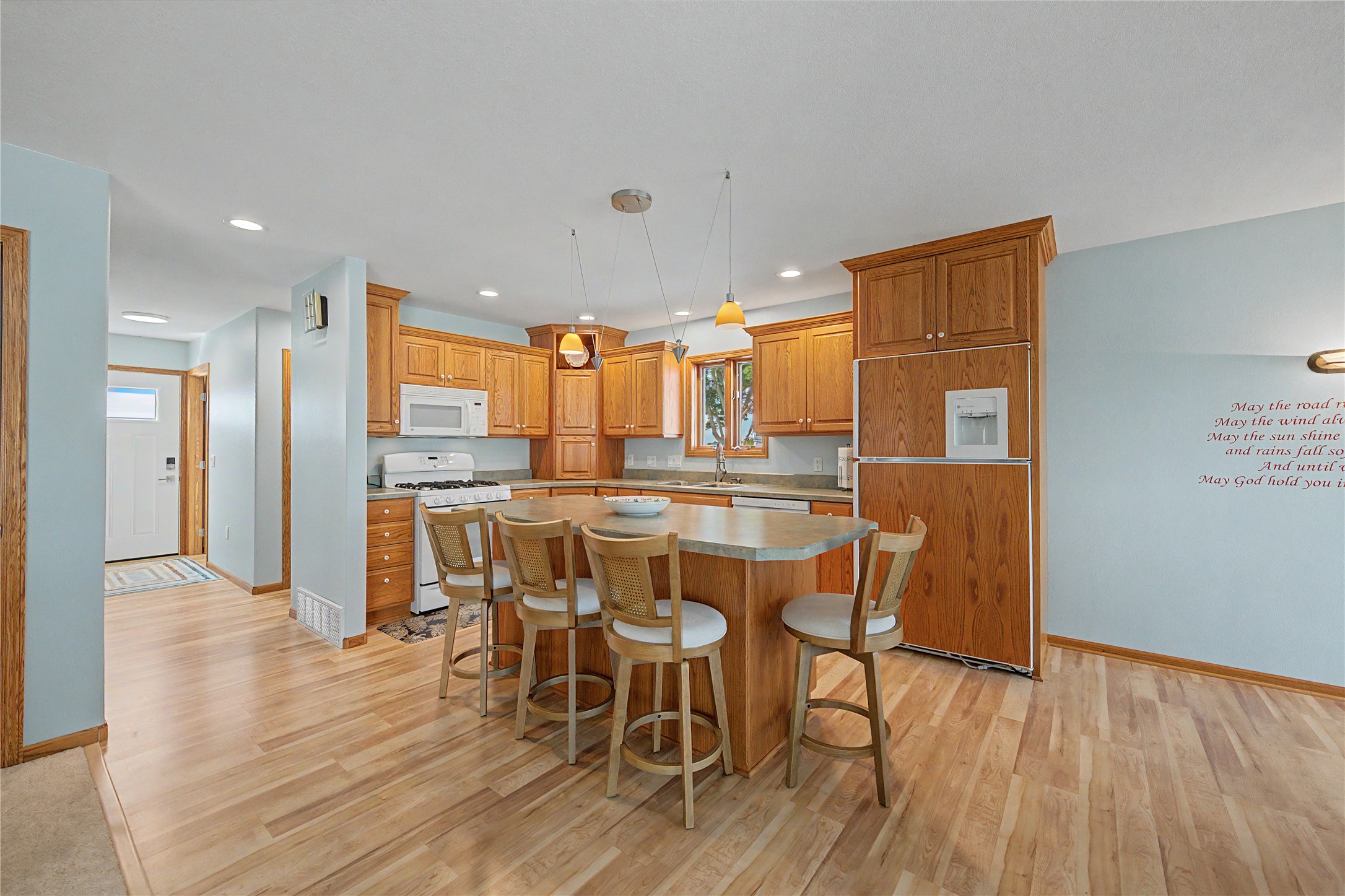 7406 Twin Lakes Road Property Photo 8