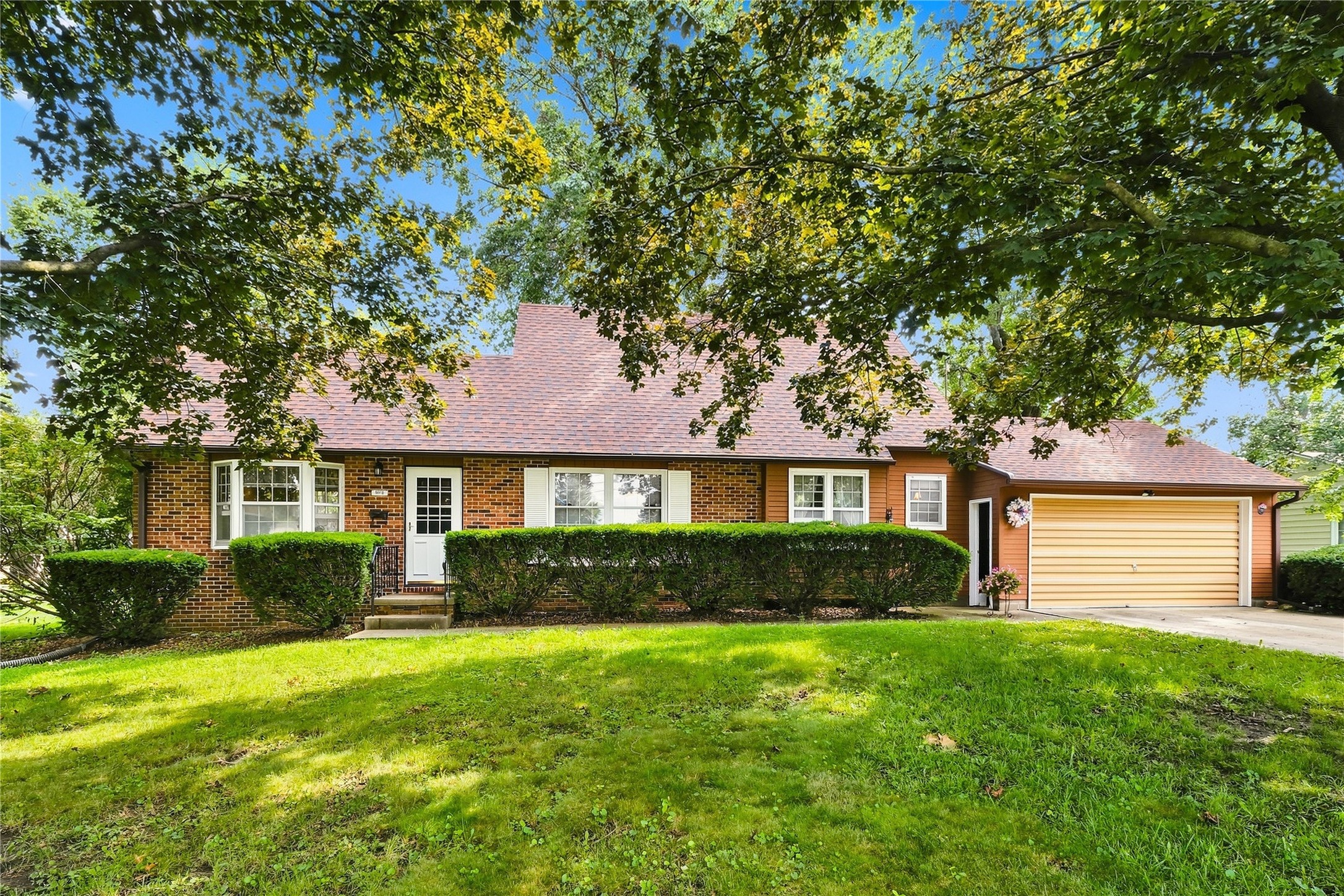 506 2nd Street Se Property Photo 1