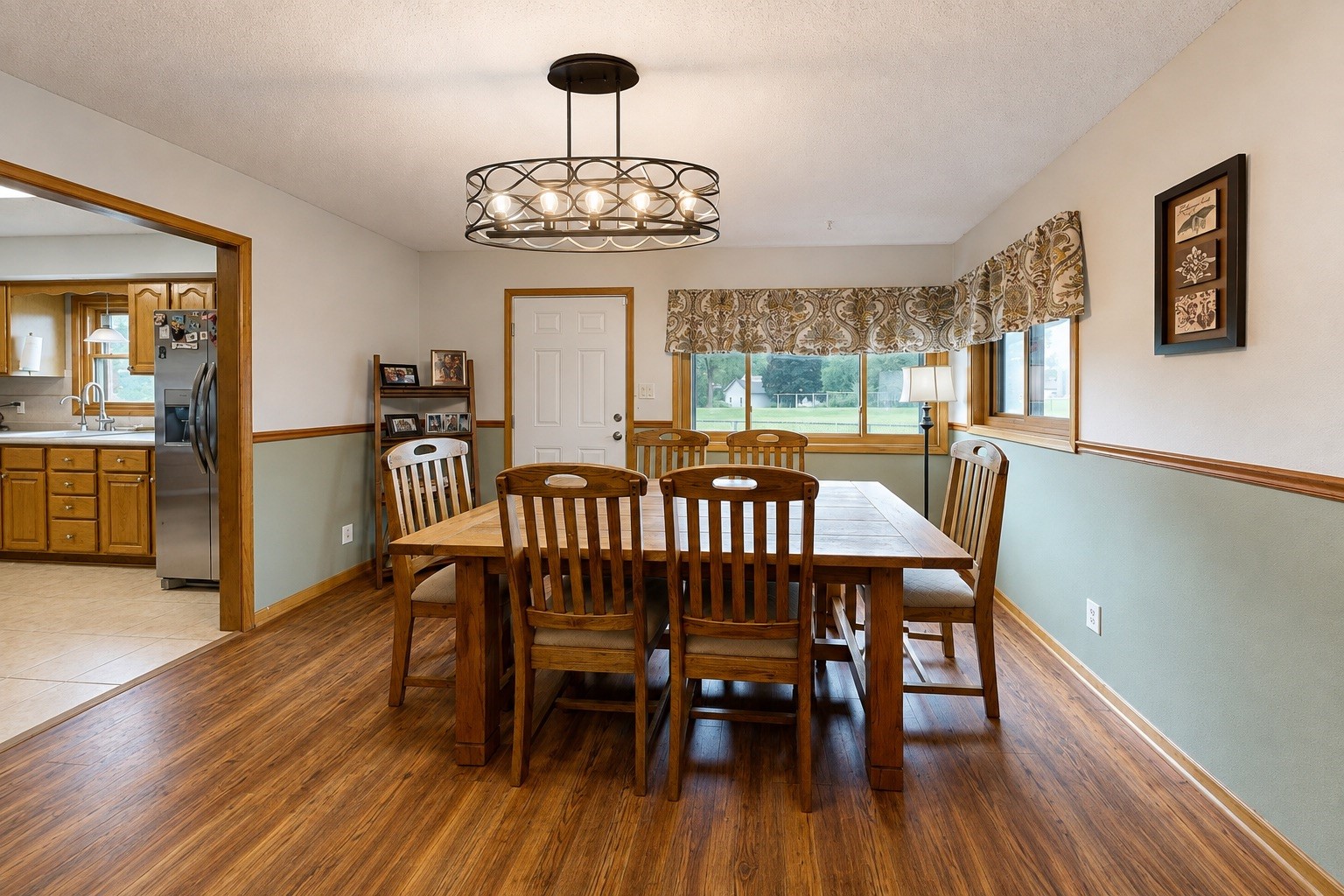 811 6th Street Property Photo 8