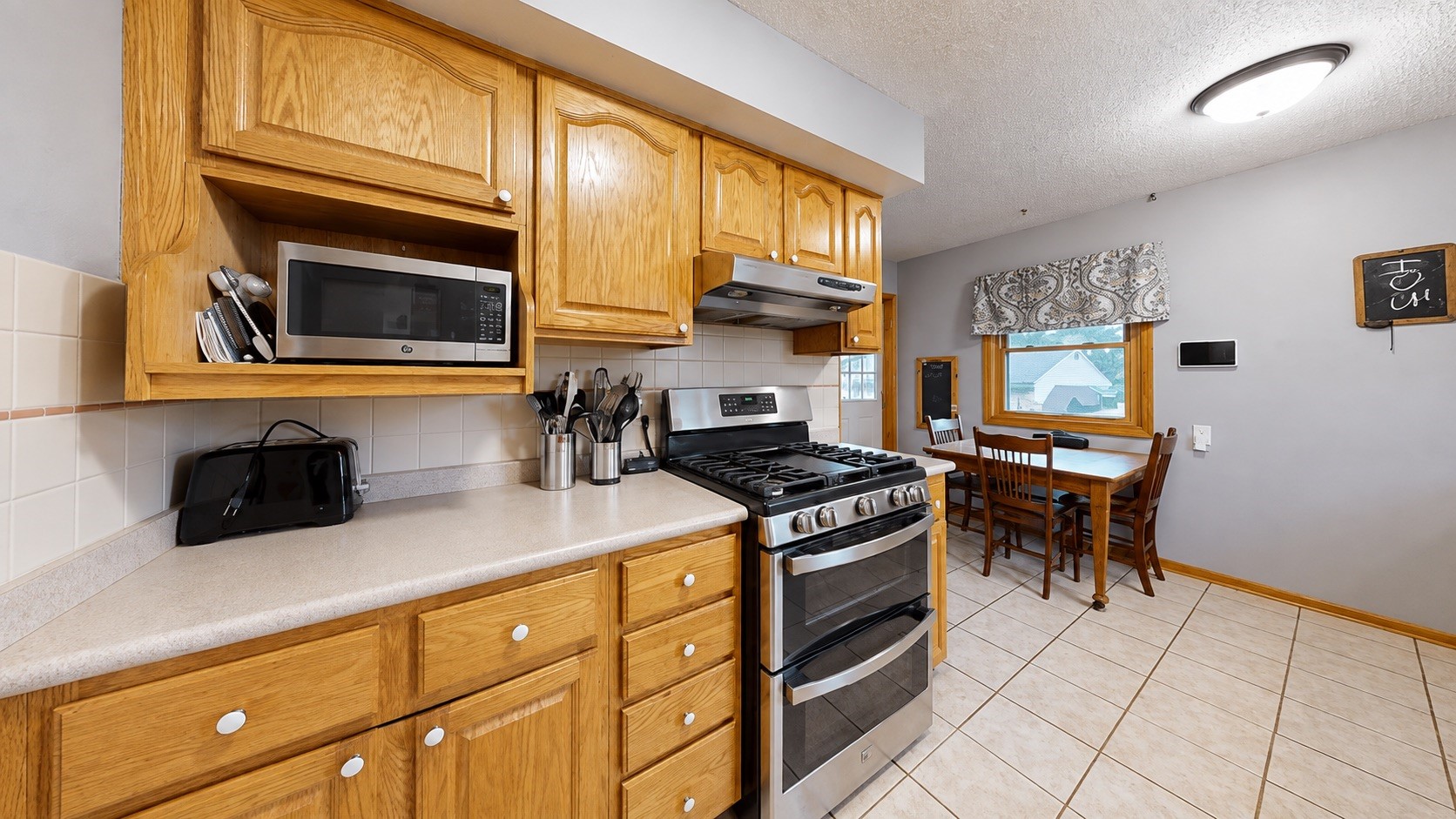 811 6th Street Property Photo 11