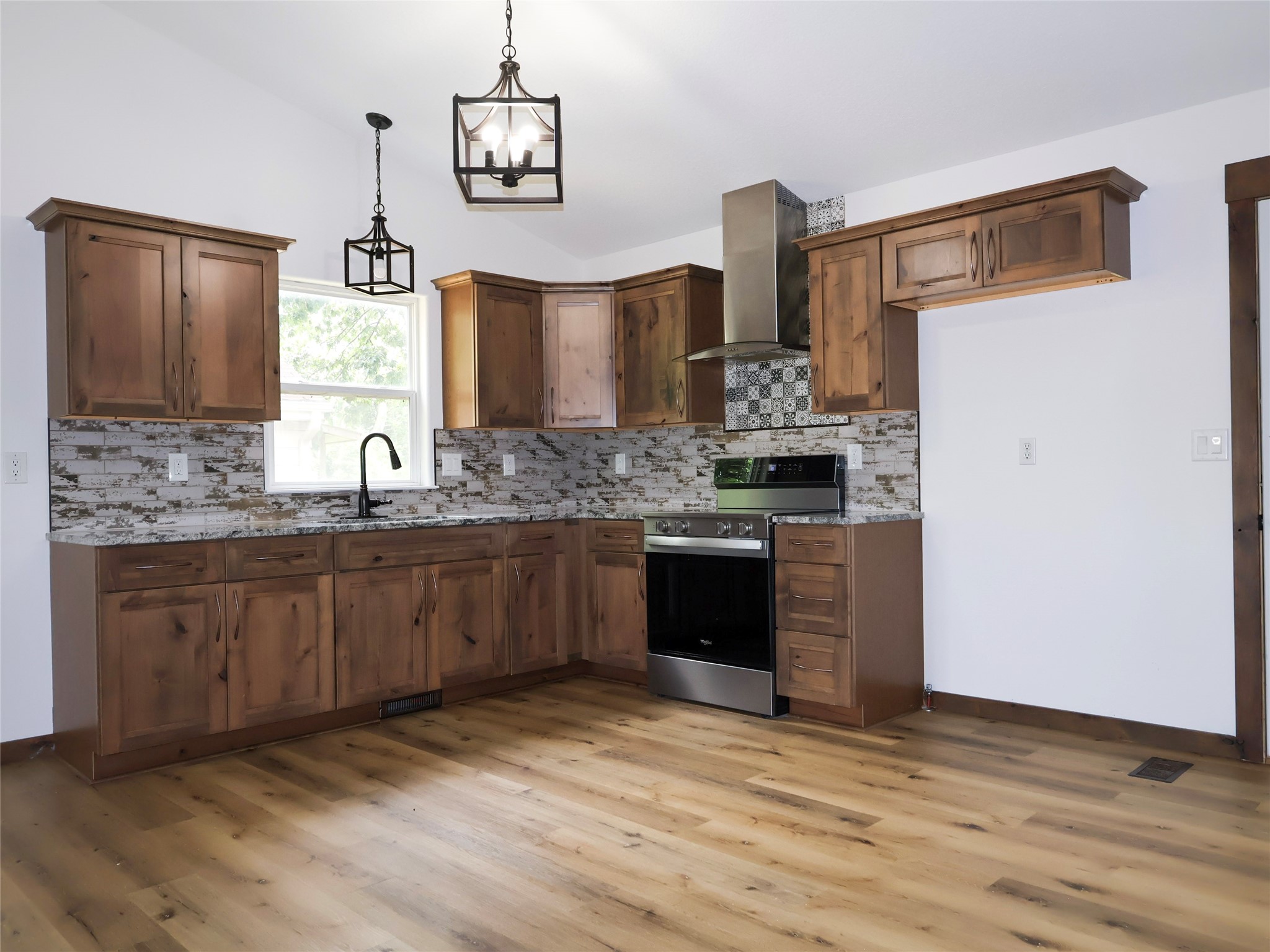 210 Philip Street Property Photo 6